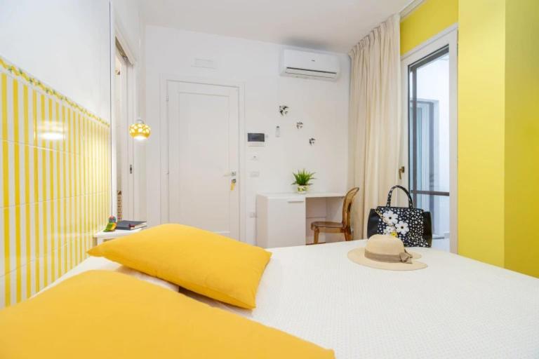 Double Room With Private Bathroom photo 3