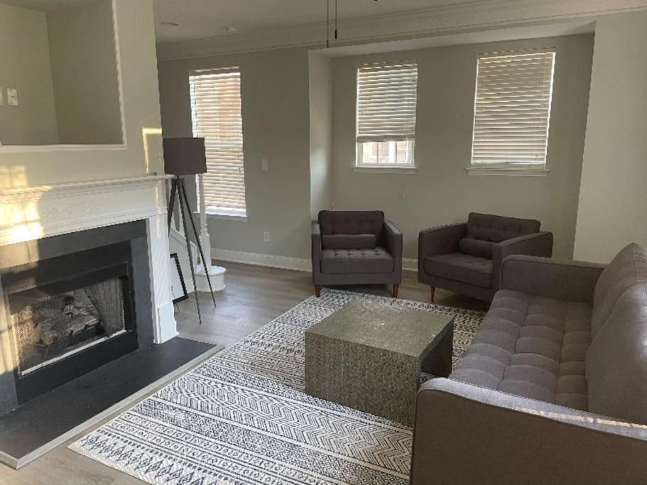 Apartment photo 1