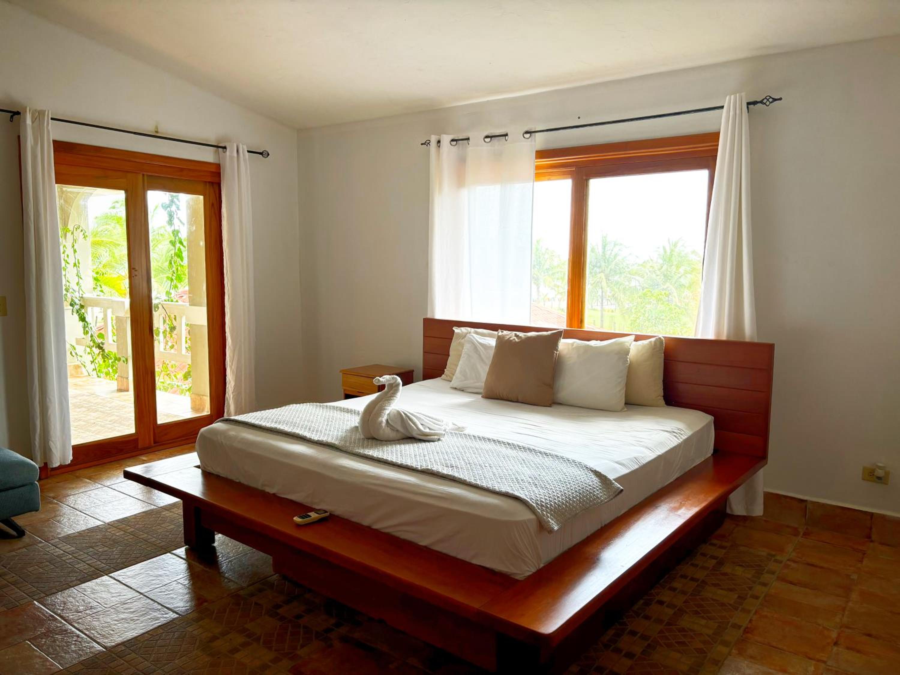 King Room with Balcony photo 1