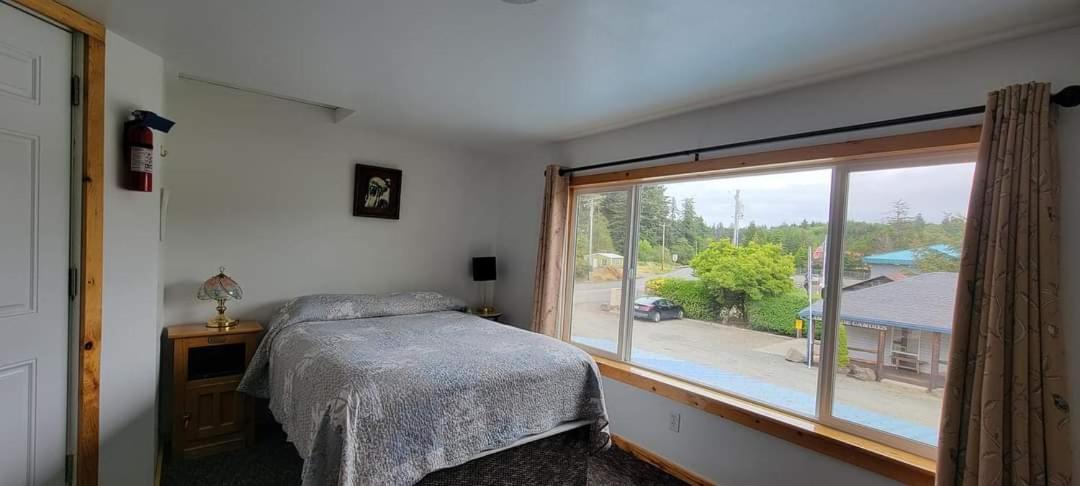 Double Room with Shared Bathroom photo 1