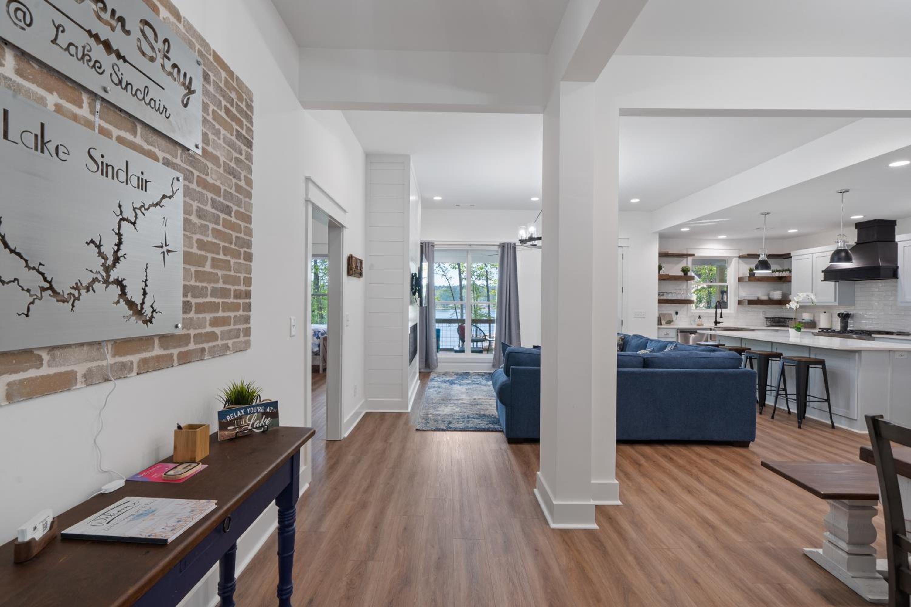 Four-Bedroom House photo 1