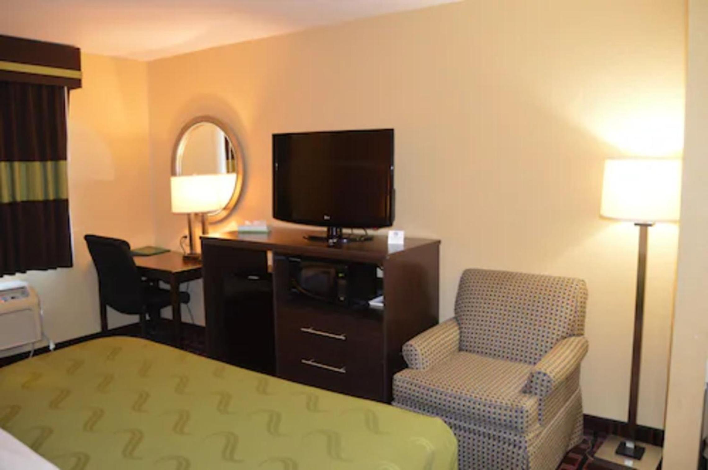 King Room - Accessible/Non-Smoking