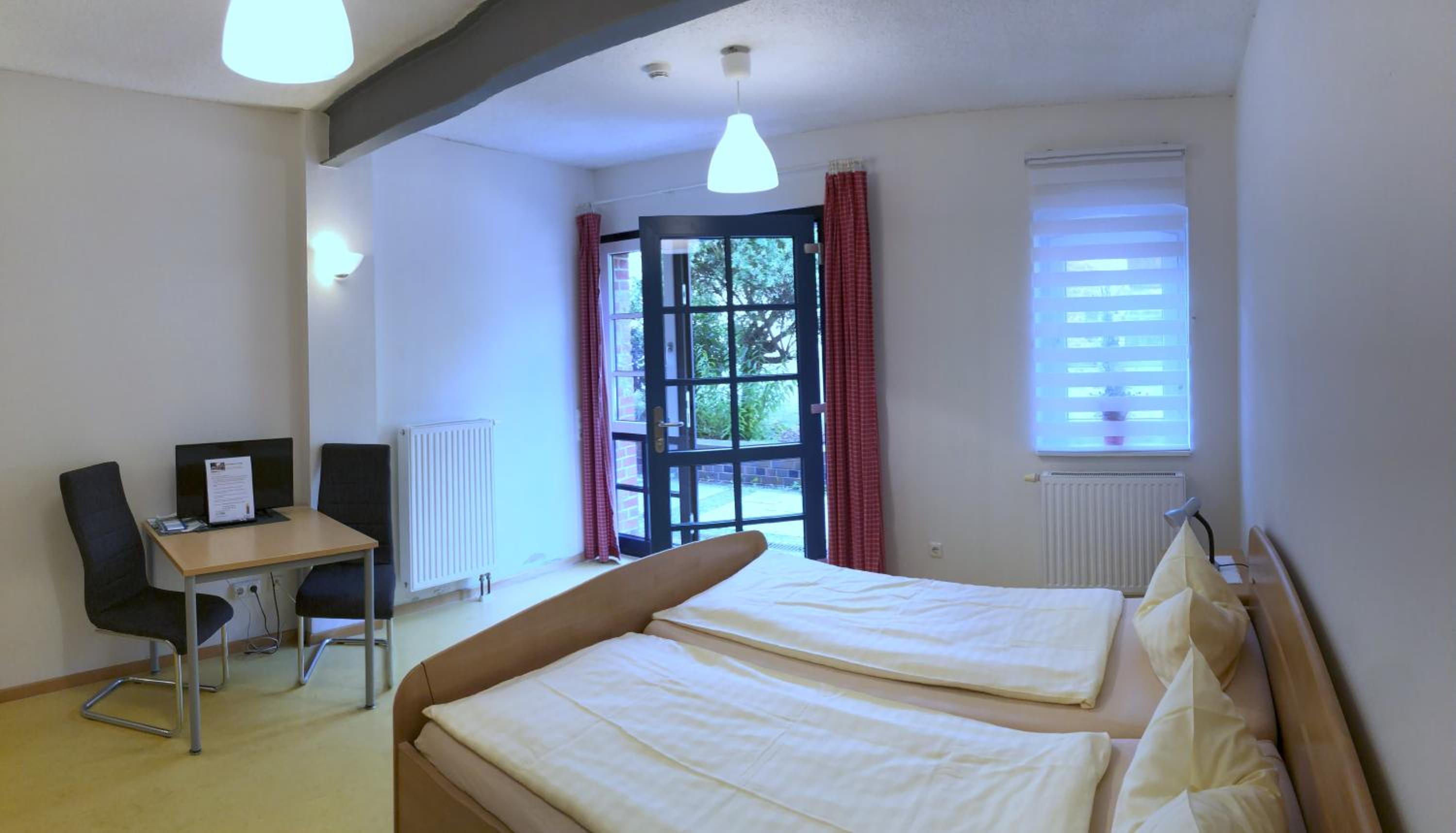 Apartment 2 photo 3