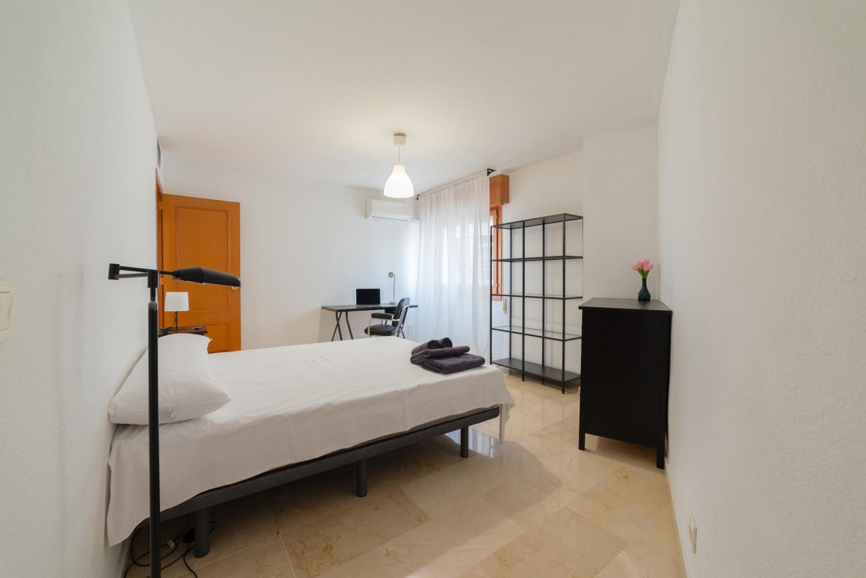 Habitación Doble Estándar con Baño Compartido