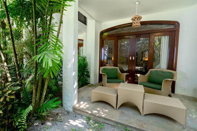 Deluxe Double Room with Sea View - Photo 4