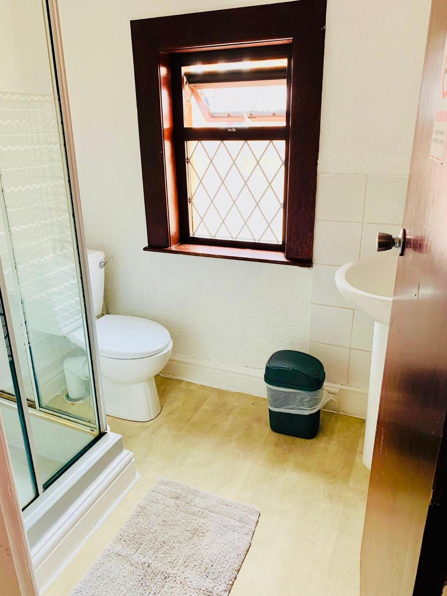 Triple Room with Shower - Photo 3