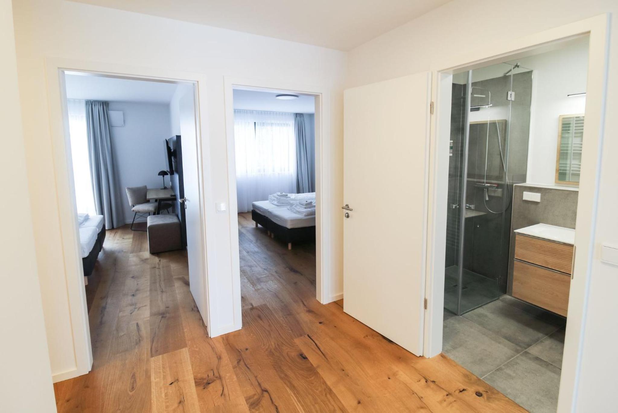 Three-Bedroom Apartment with Balcony photo 1