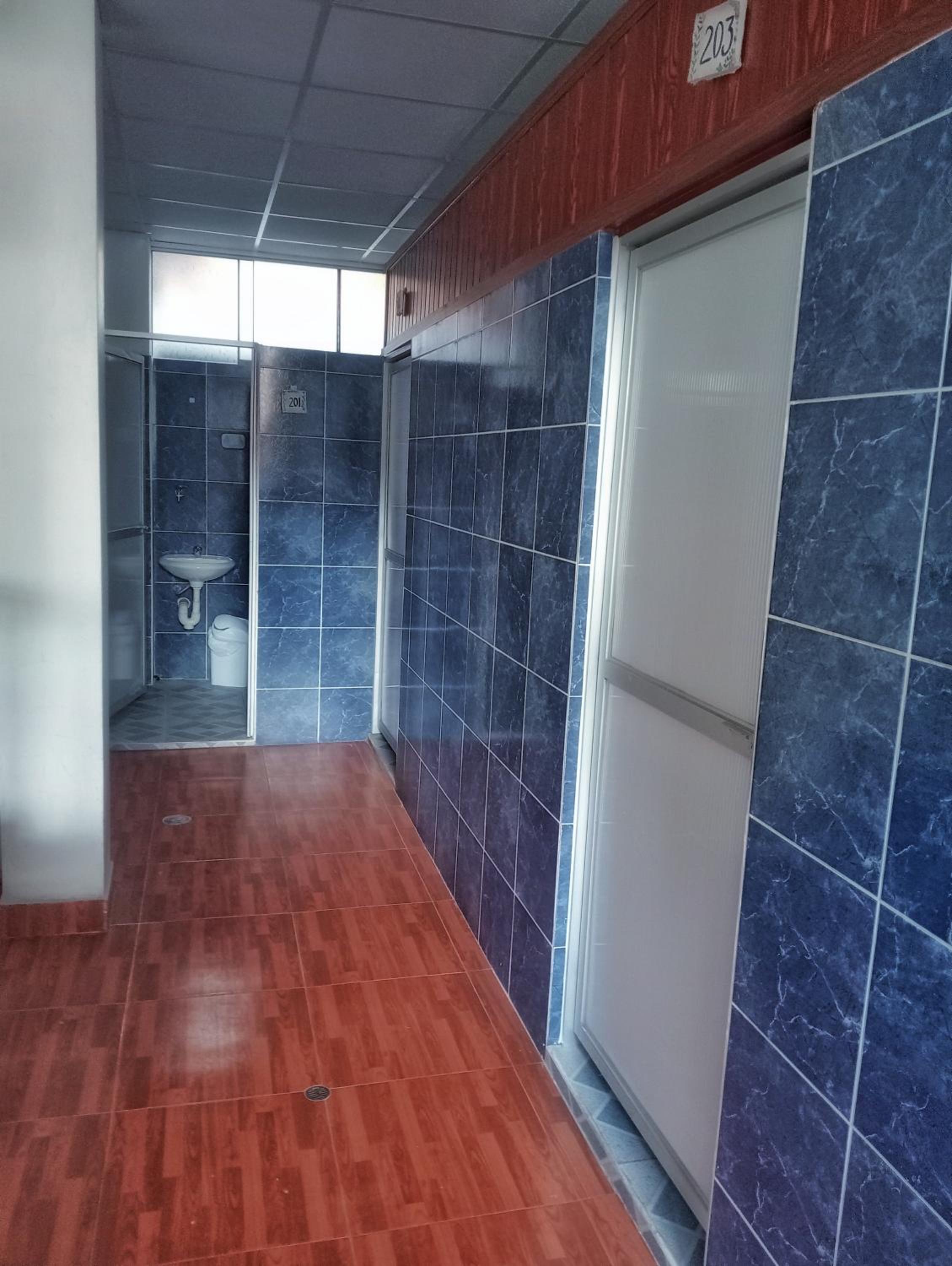 Double Room With Shared Bathroom photo 2