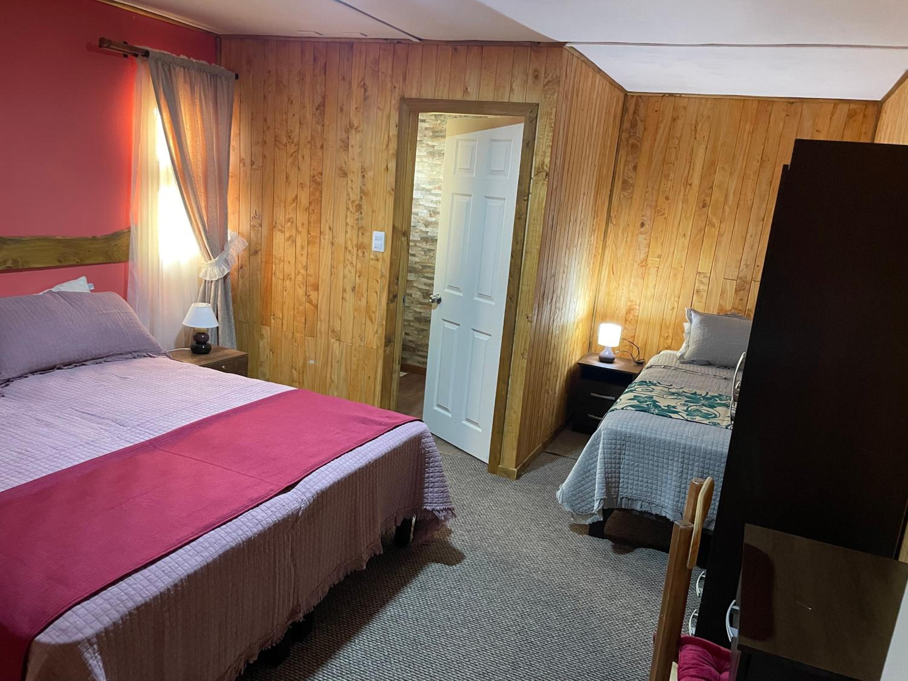 Small Single Room photo 1
