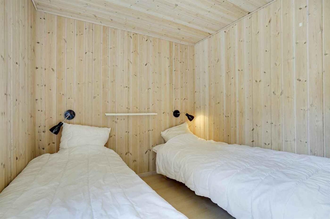 Six-Bedroom Holiday Home photo 3