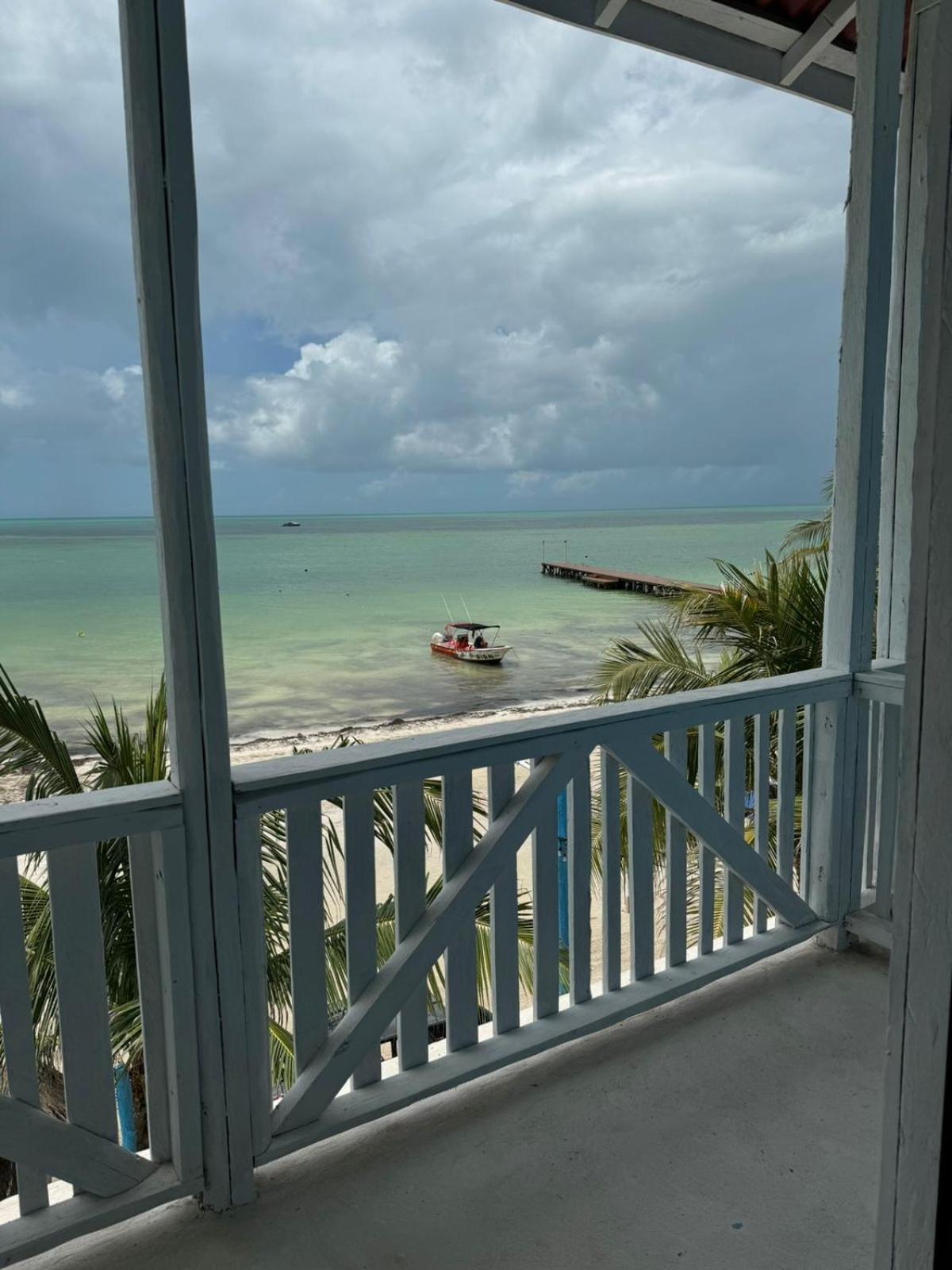 Queen Room with Sea View photo 3
