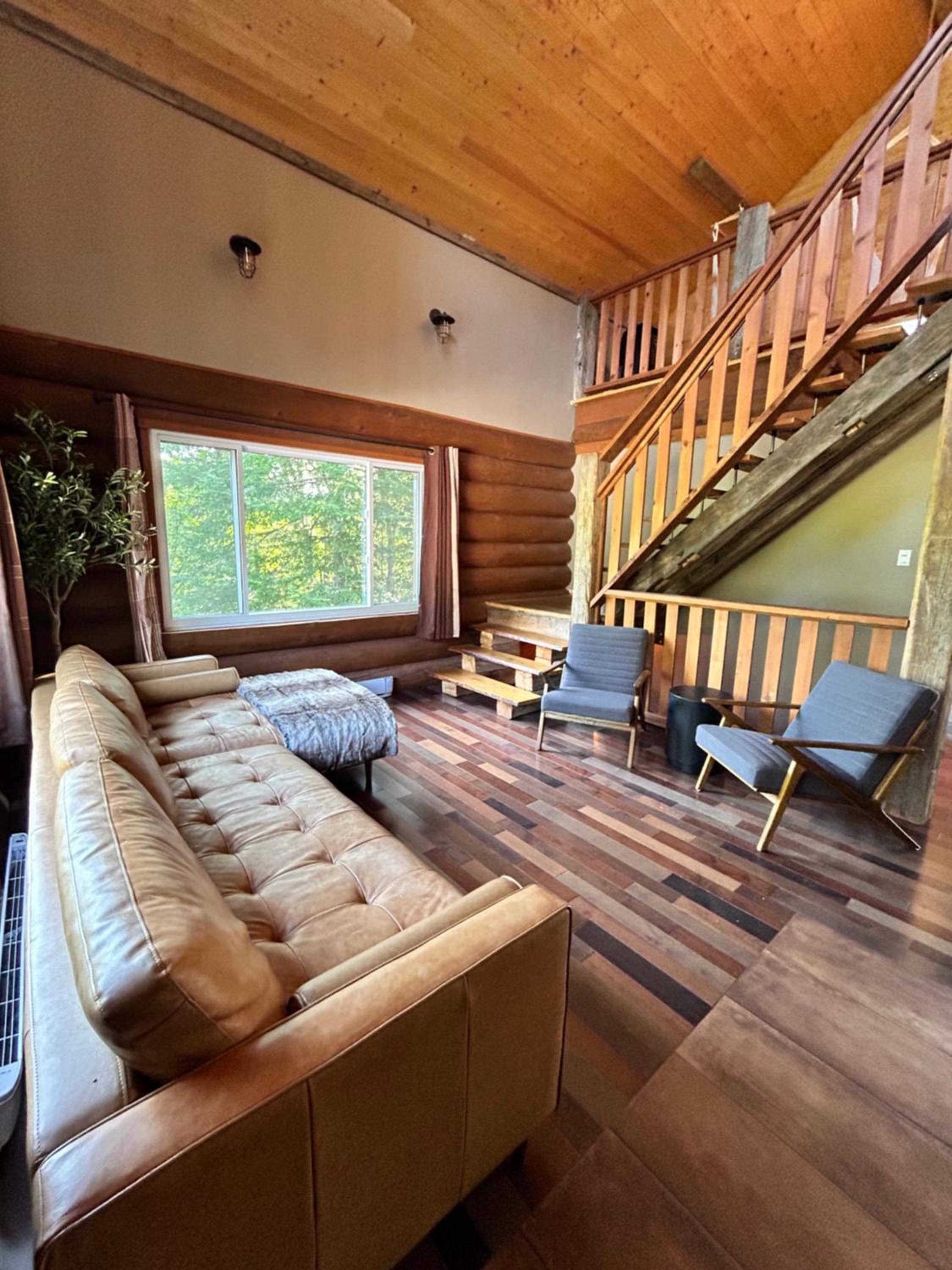 Three-Bedroom Chalet photo 1
