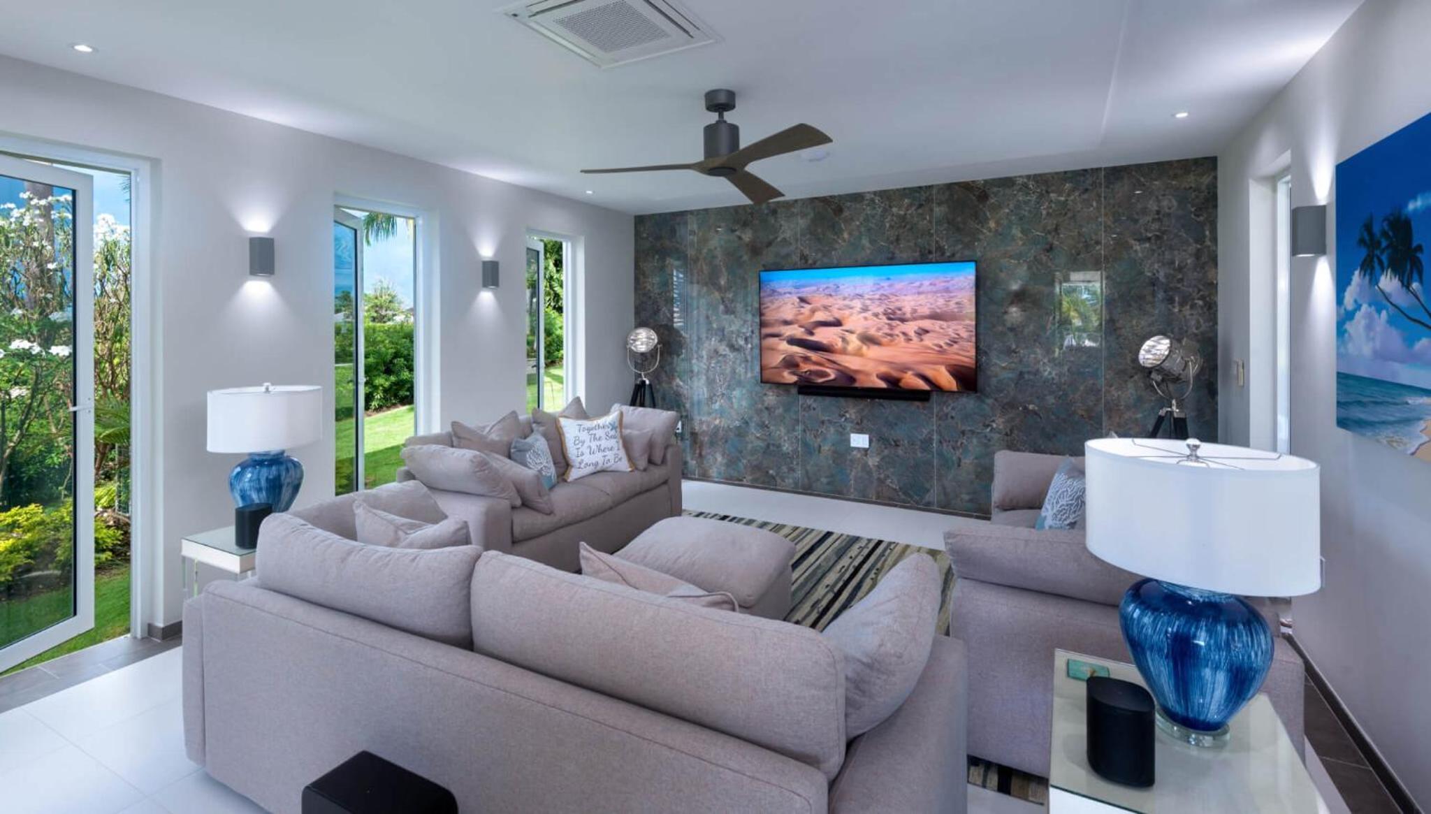 Villa photo 1