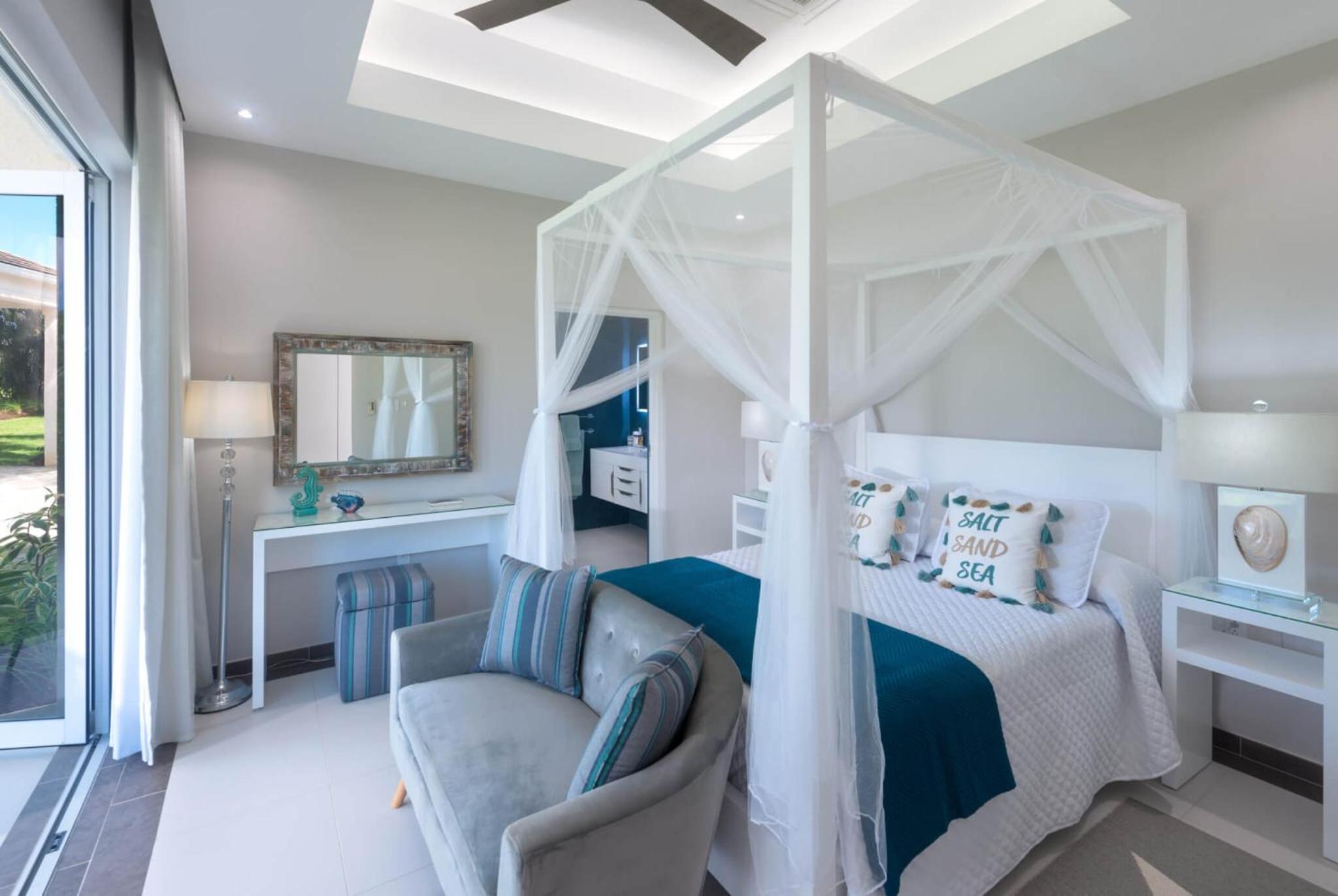 Villa photo 2