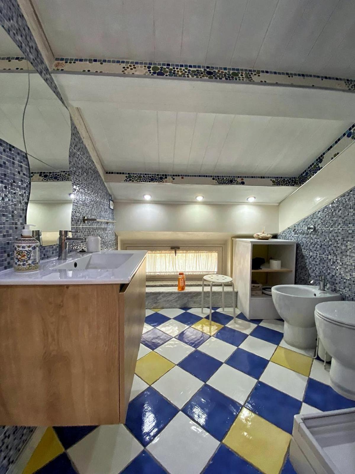 Suite with Terrace - Photo 5