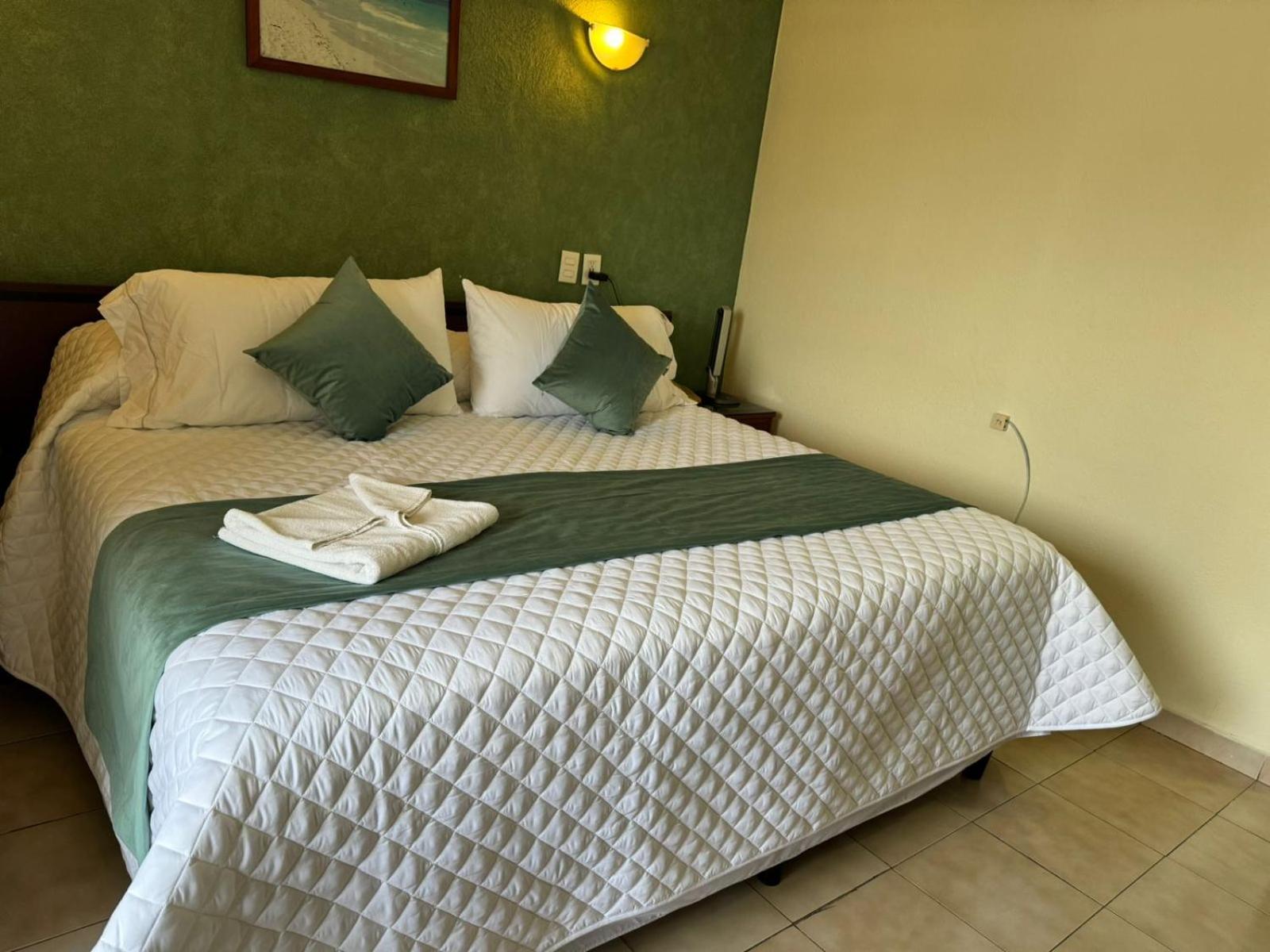 Deluxe Double Room photo 3