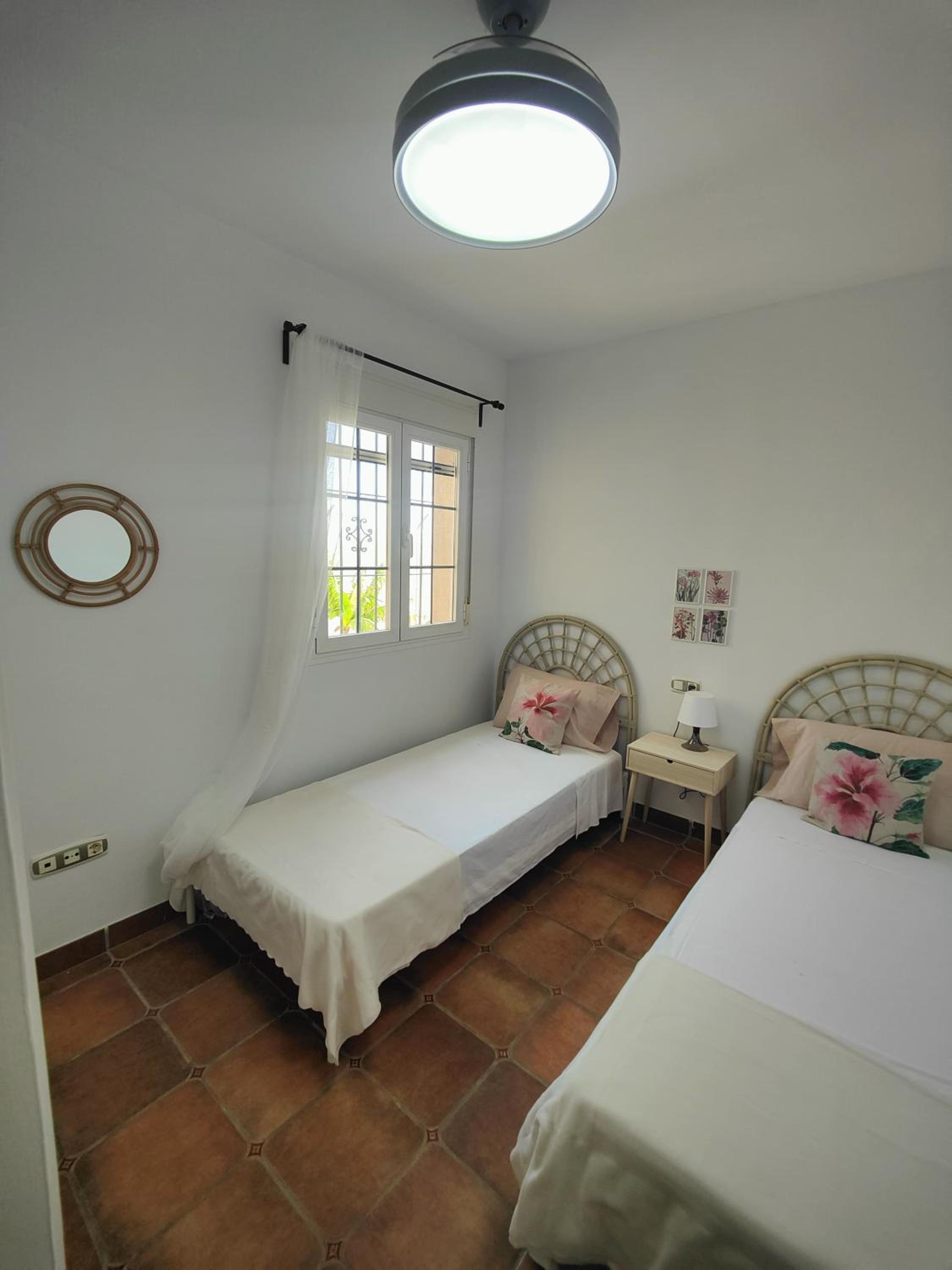 Casa de cuatro habitaciones