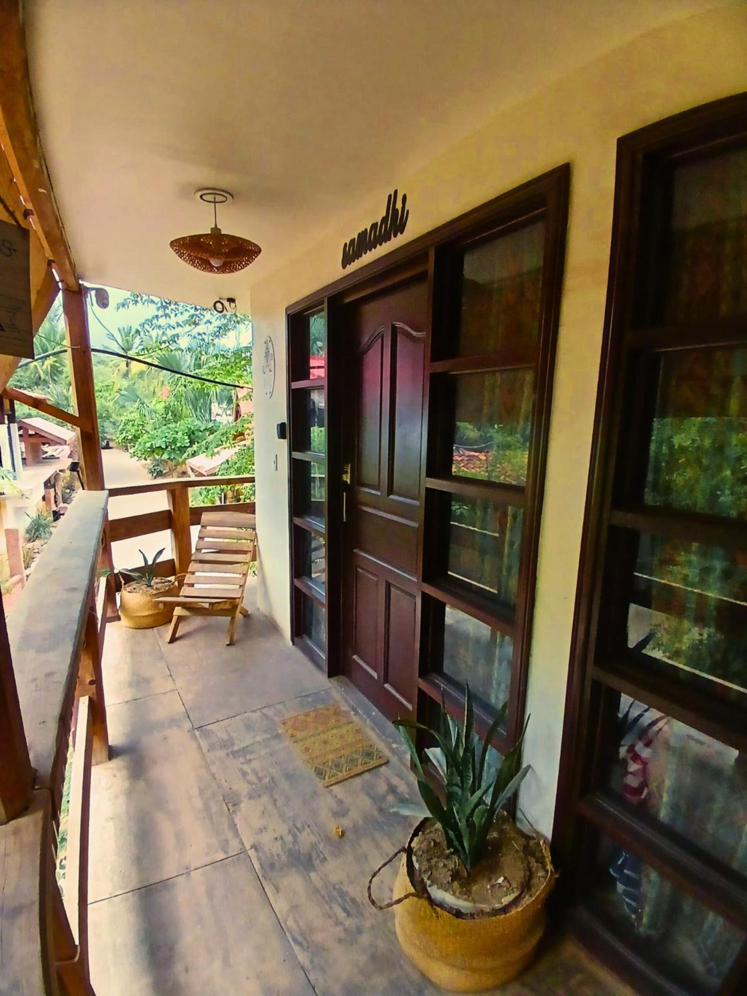 Studio with Balcony photo 2