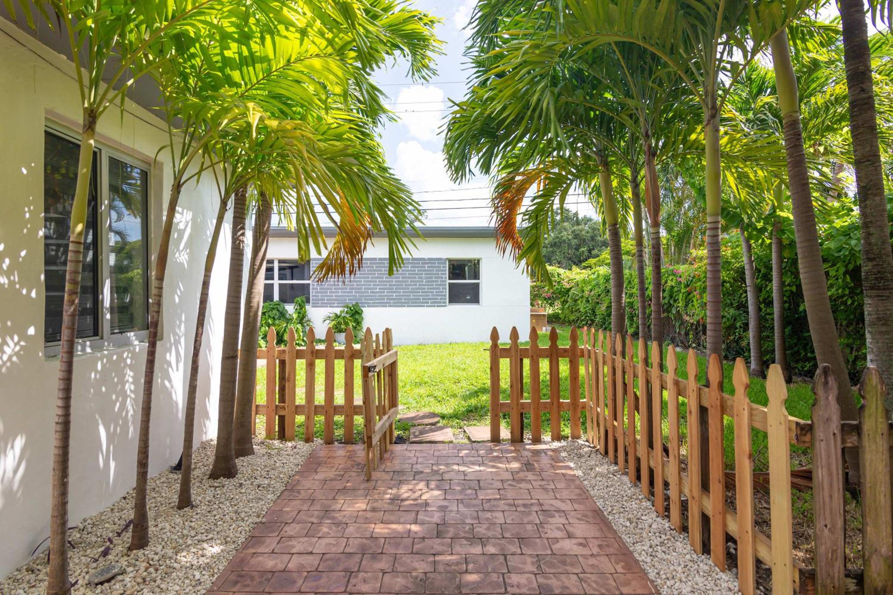 Villa photo 3