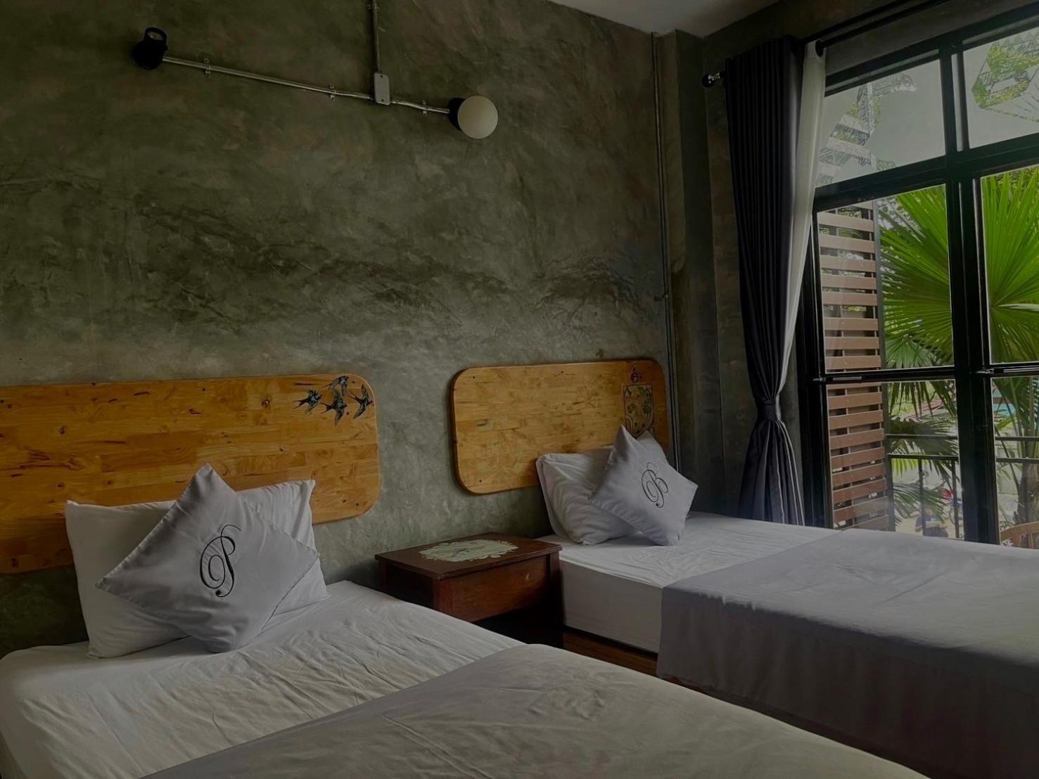 Deluxe Twin Room photo 3