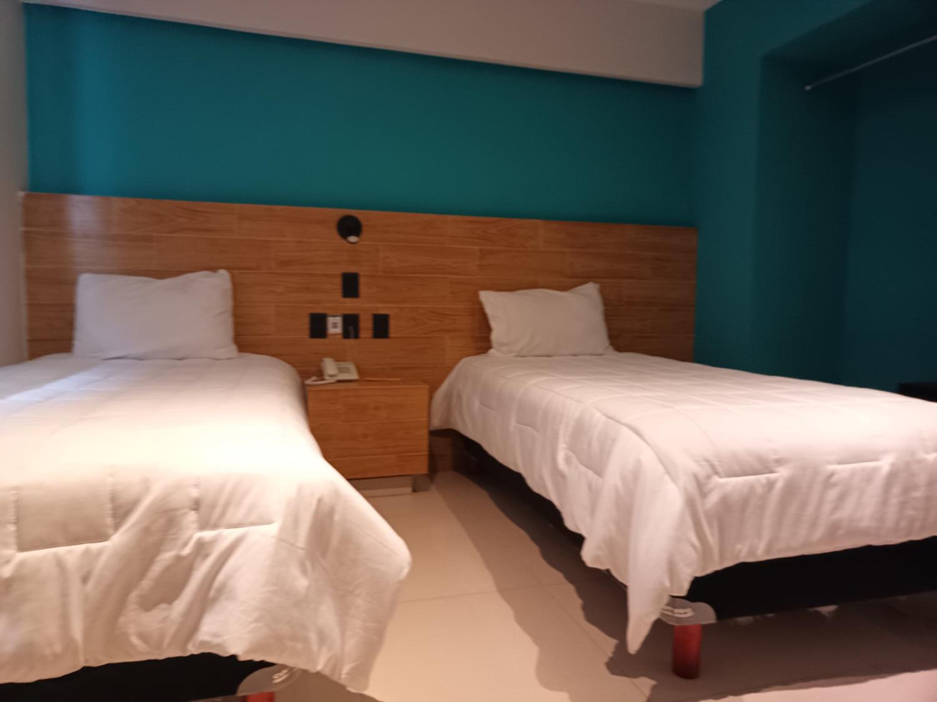 Double Room - Photo 3