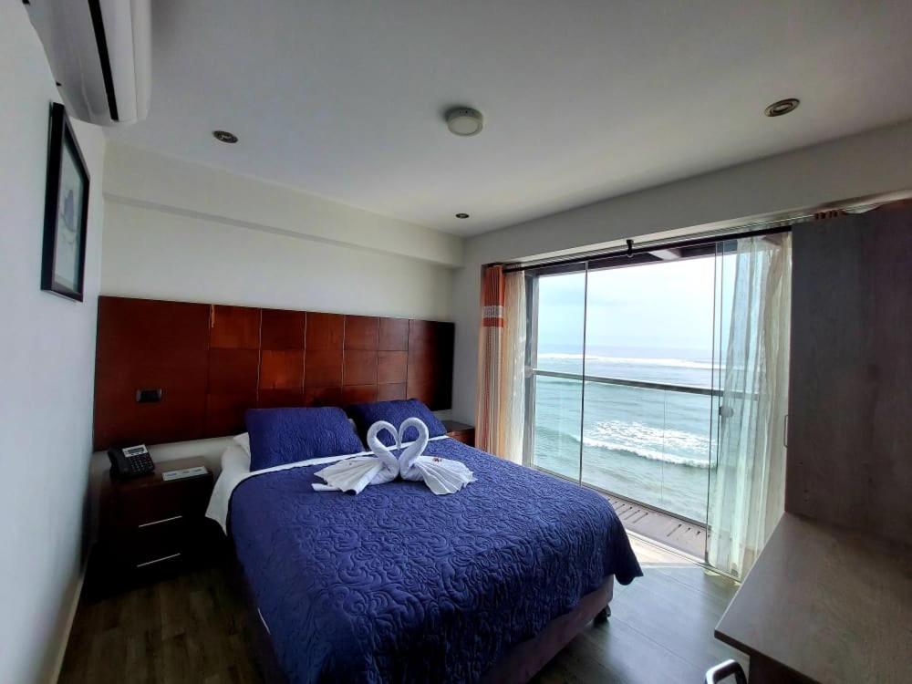 Deluxe Double Room with Balcony and Sea View photo 1