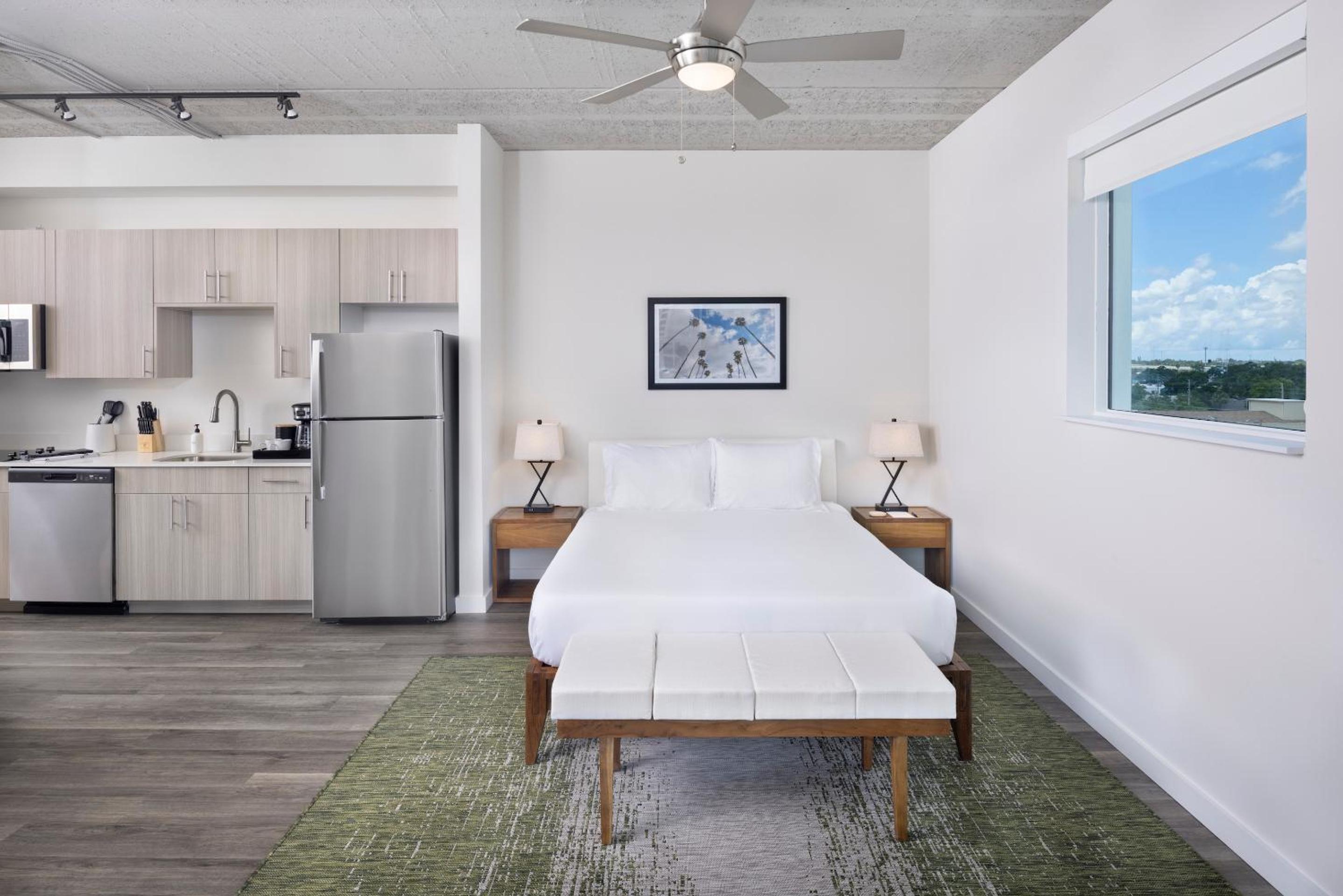 Premium Studio Suite (Self Check-in with Virtual Front Desk) photo 1