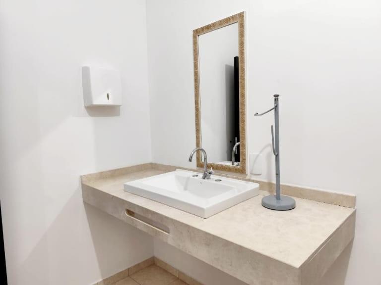 Quadruple Room with Shared Bathroom photo 3