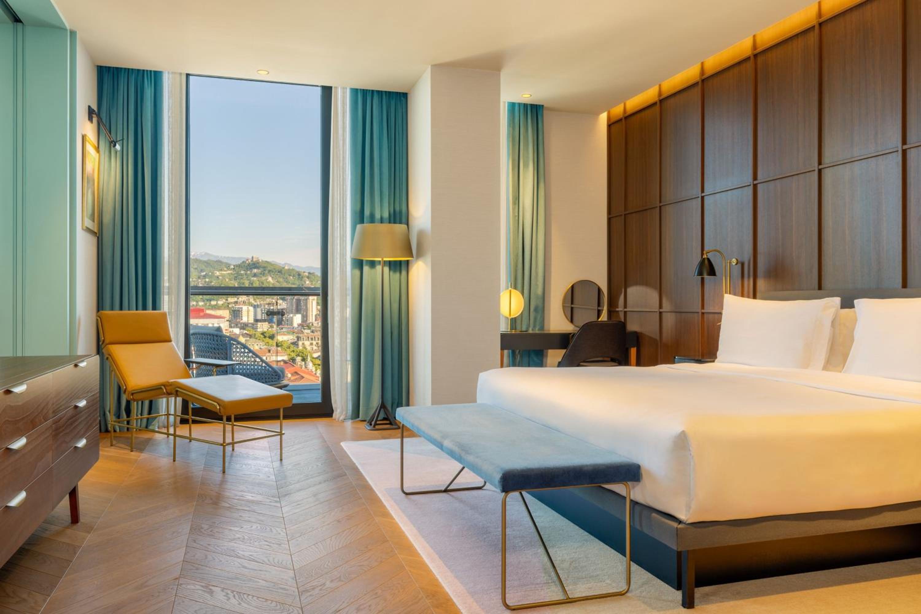 Junior Suite, Junior Suite, 1 King, Sea view, Balcony - Photo 5