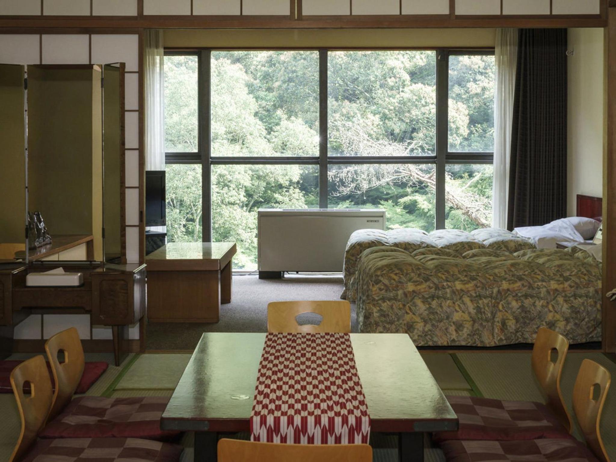 Economy Triple Room photo 3