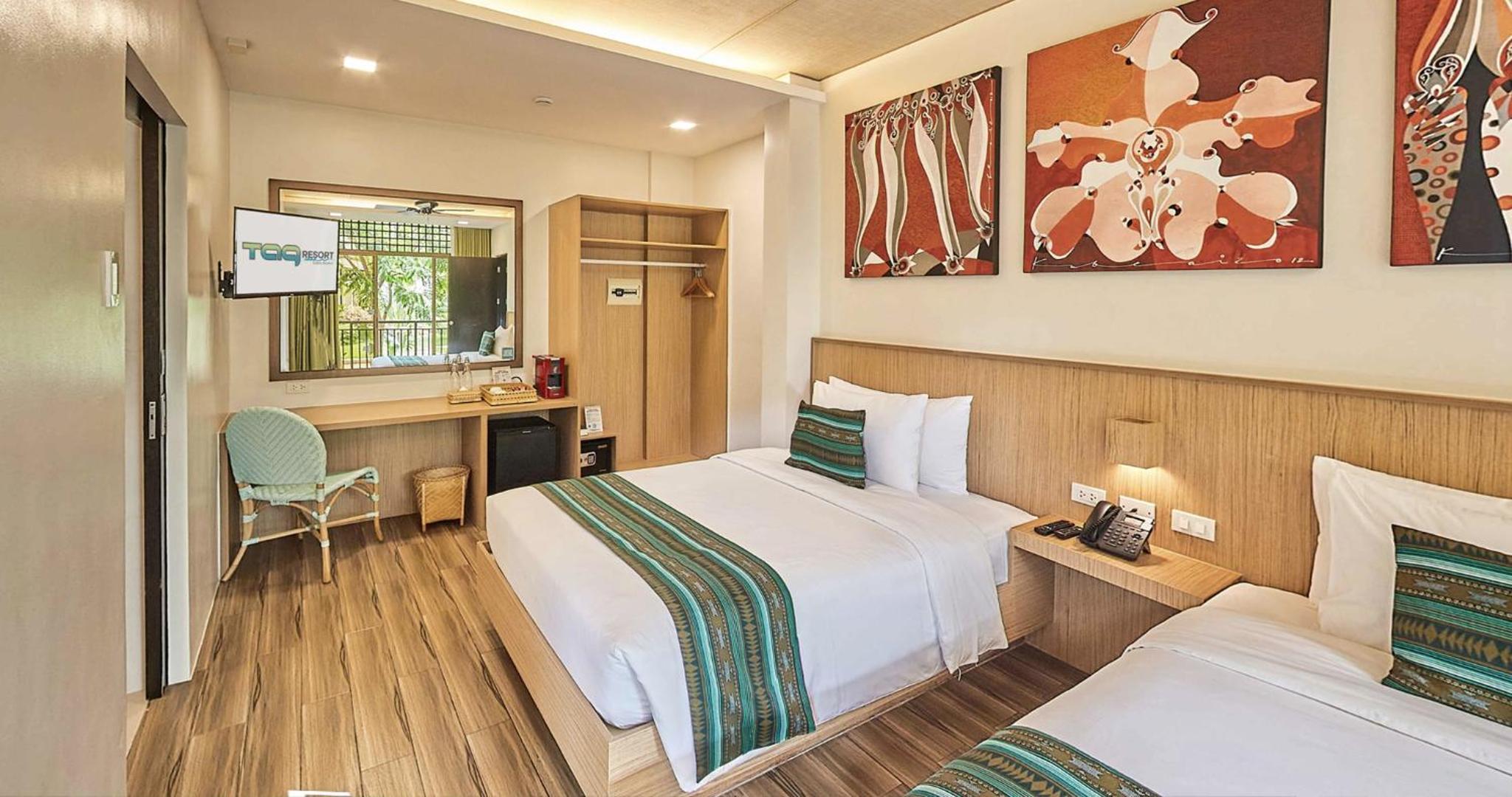 Deluxe Room - Double Room with Garden View photo 2