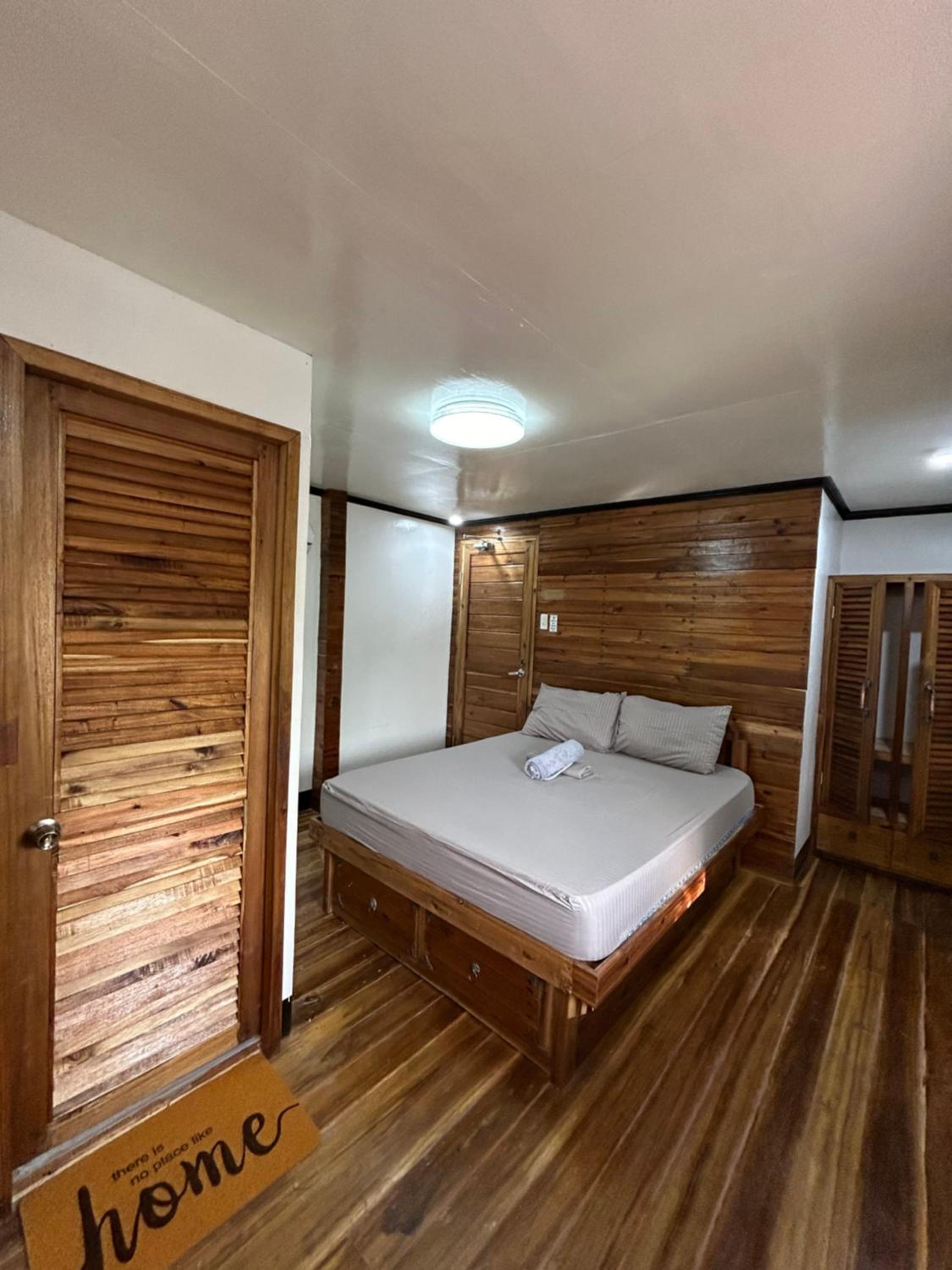 Standard Double Room - Photo 4