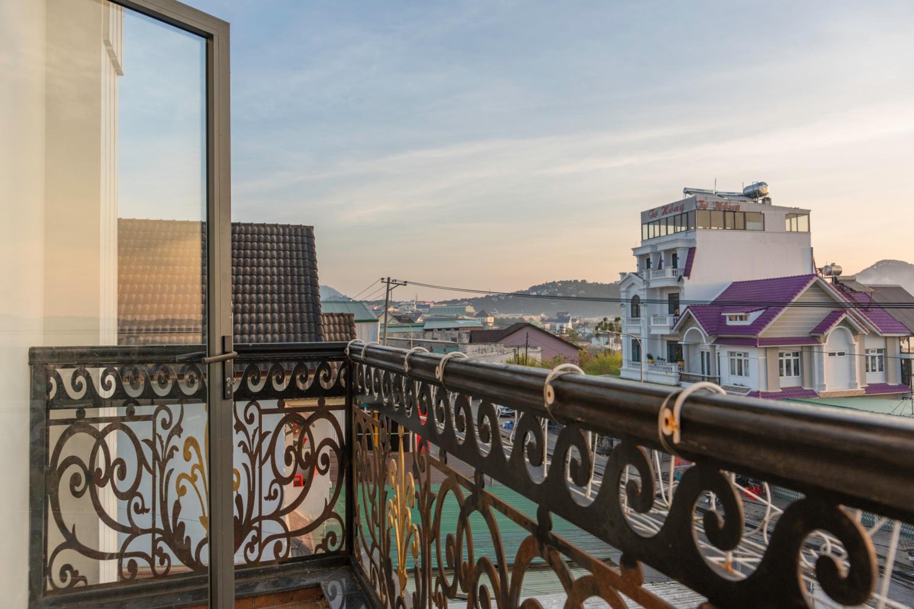 Quadruple Room with Balcony photo 2