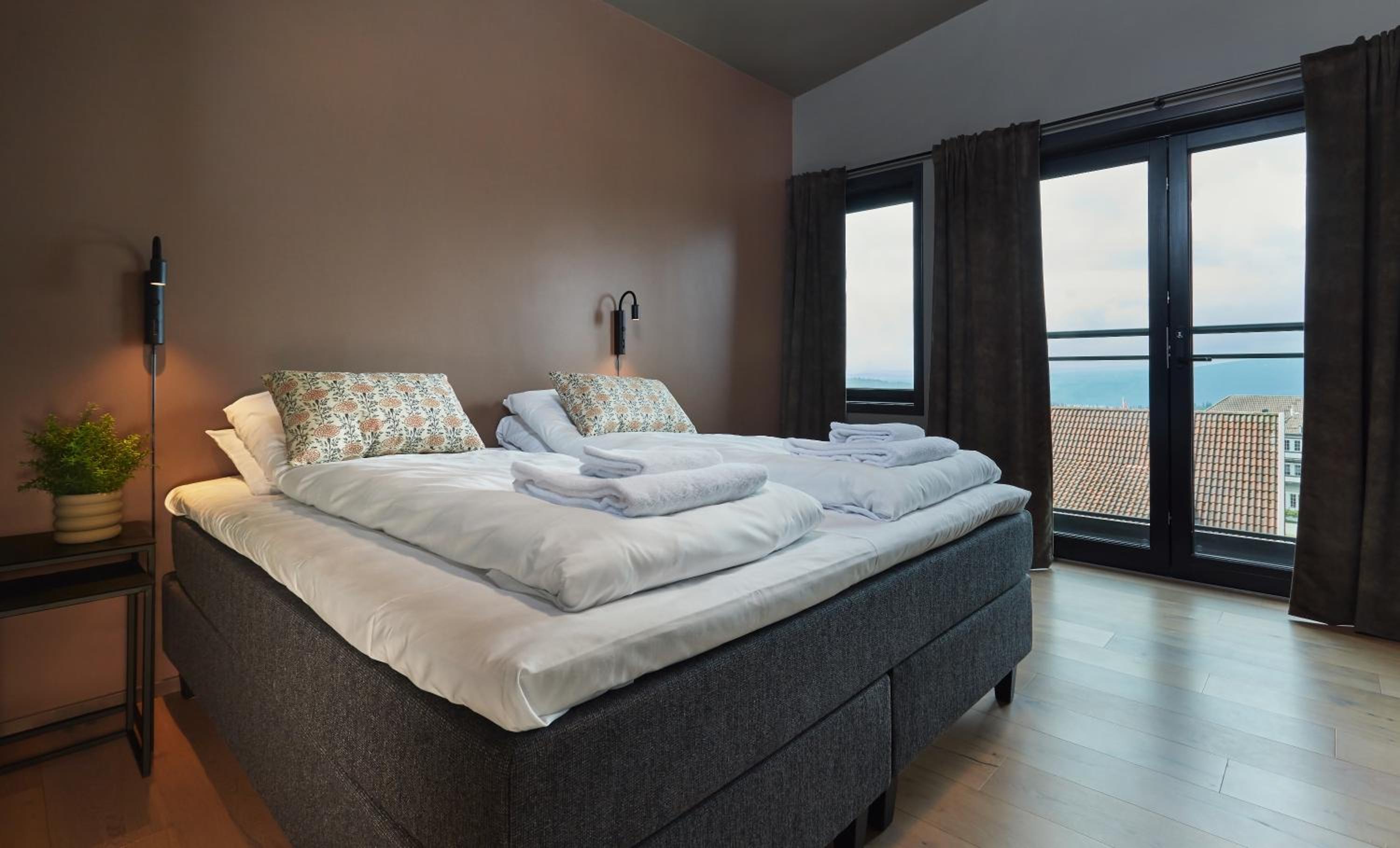 Suite with Mountain View