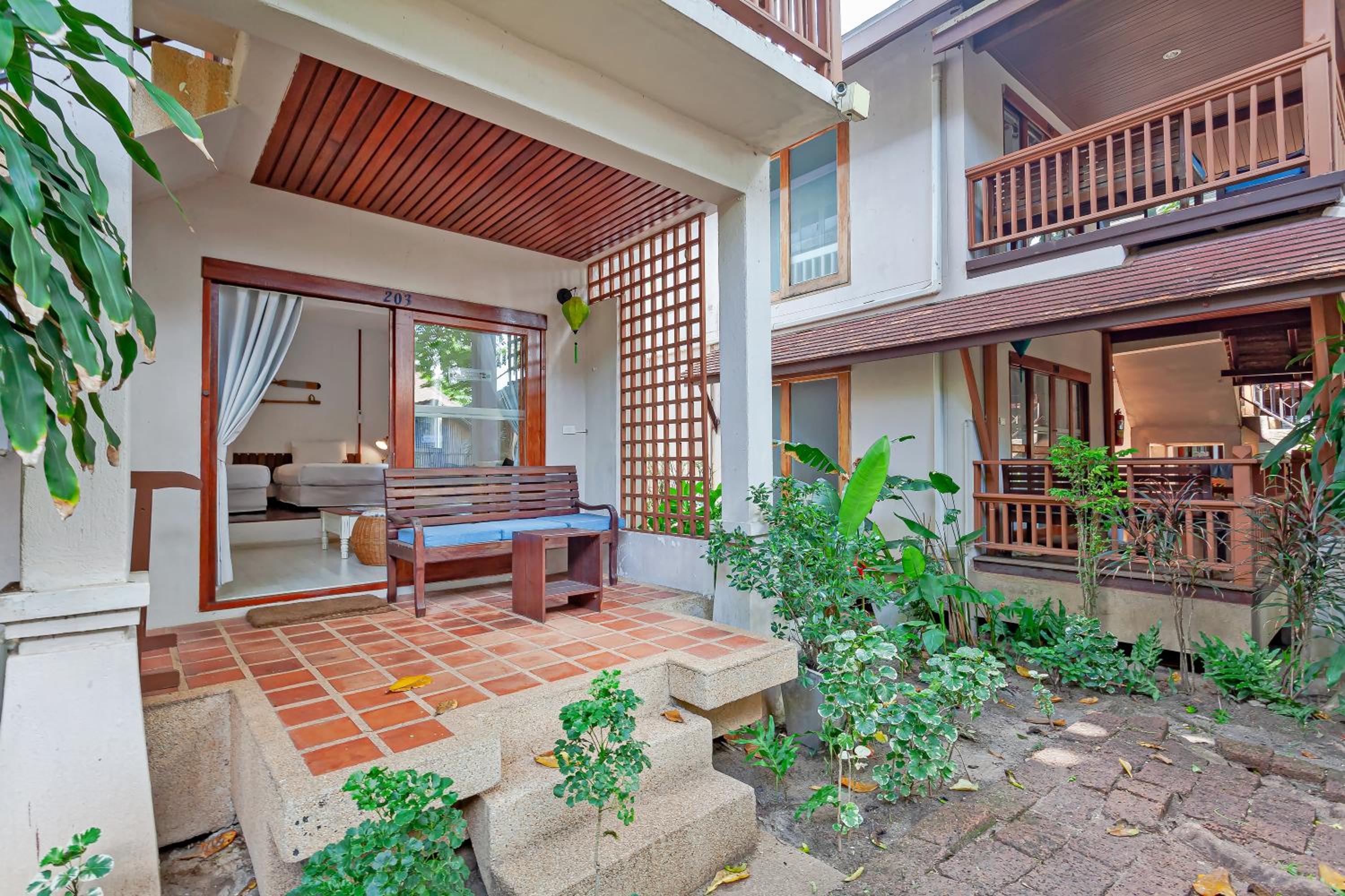 Studio with Terrace photo 2