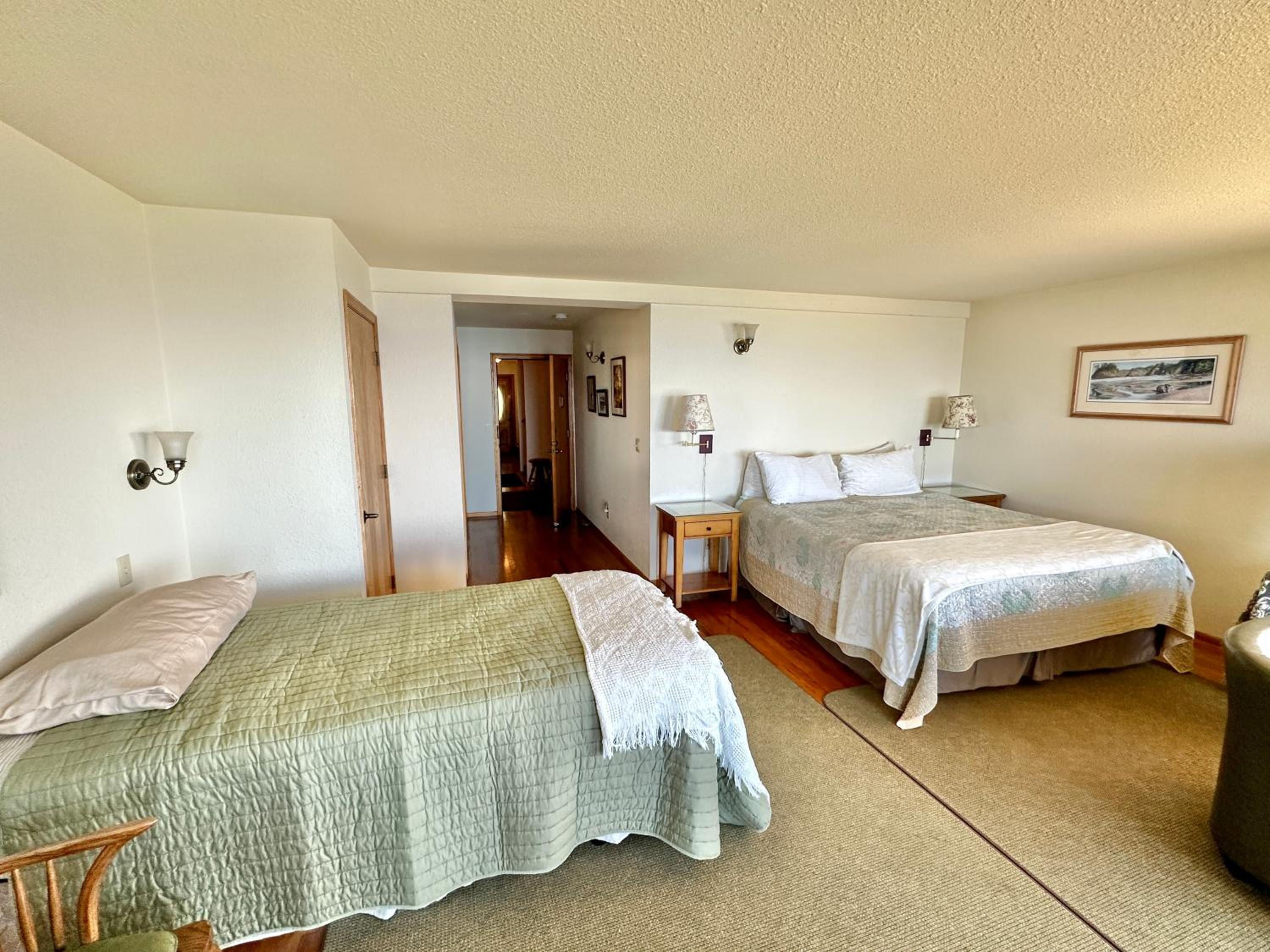 King Suite with Ocean View photo 2