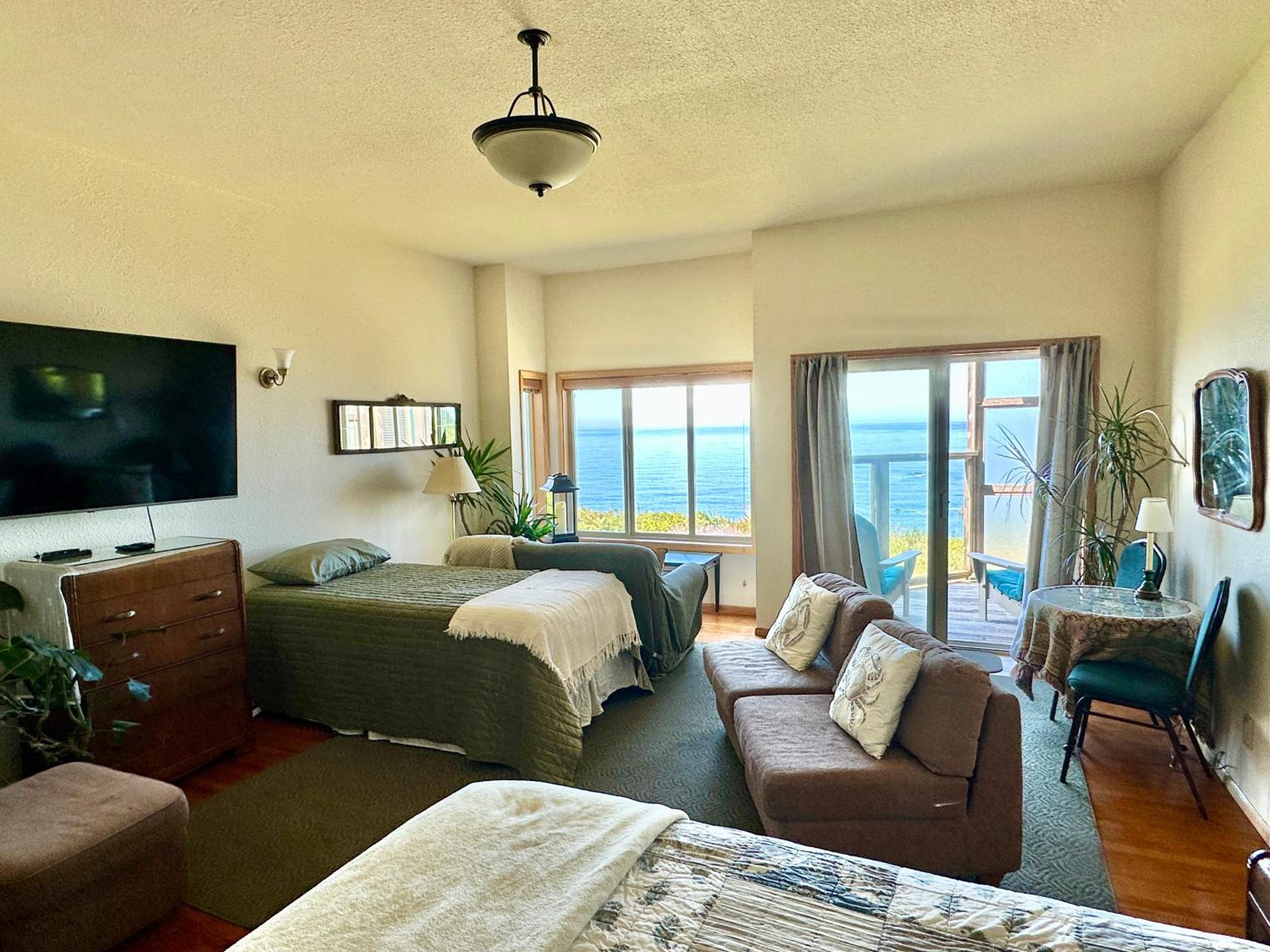 King Suite with Ocean View photo 1