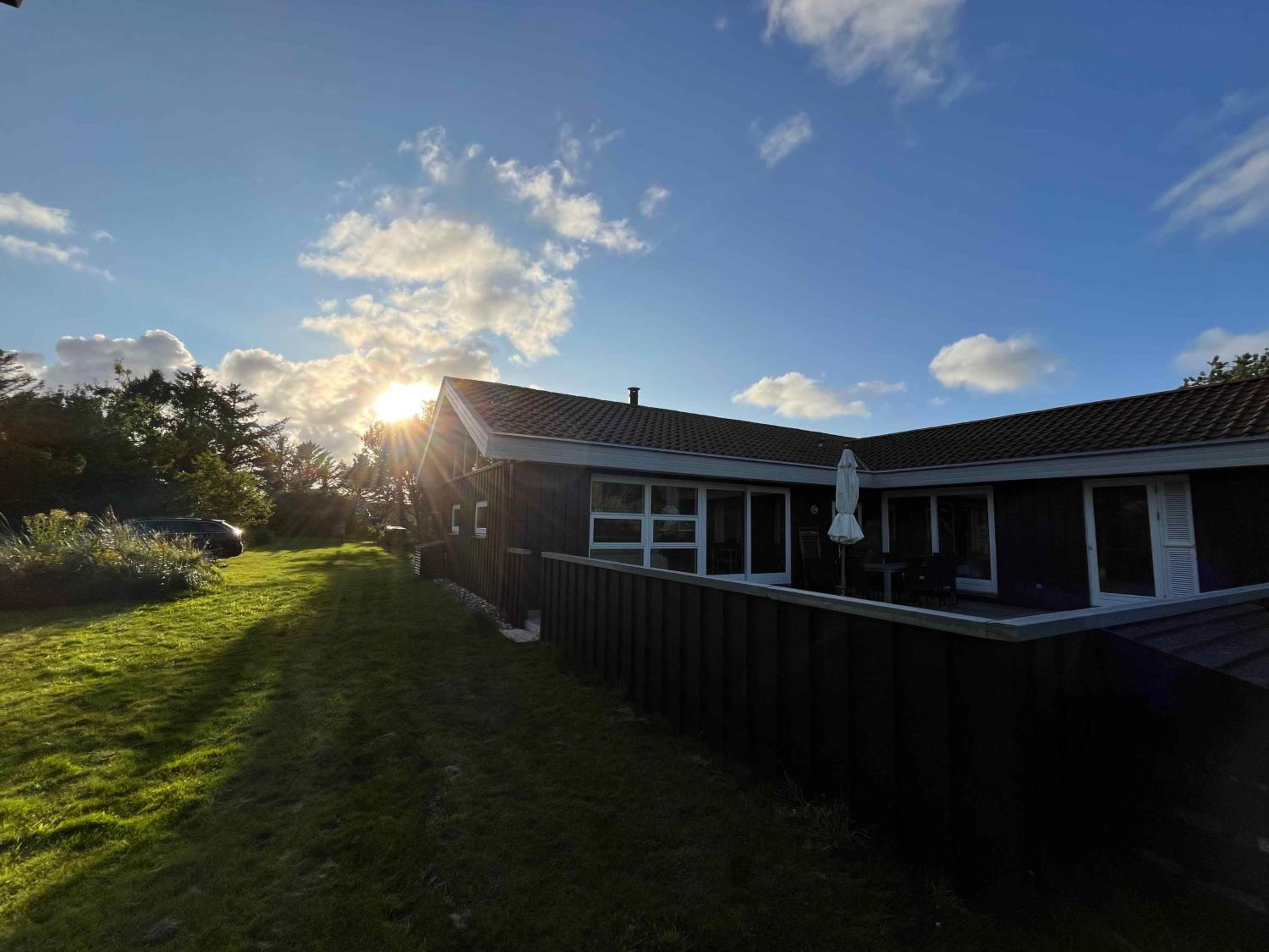 Four-Bedroom House photo 3