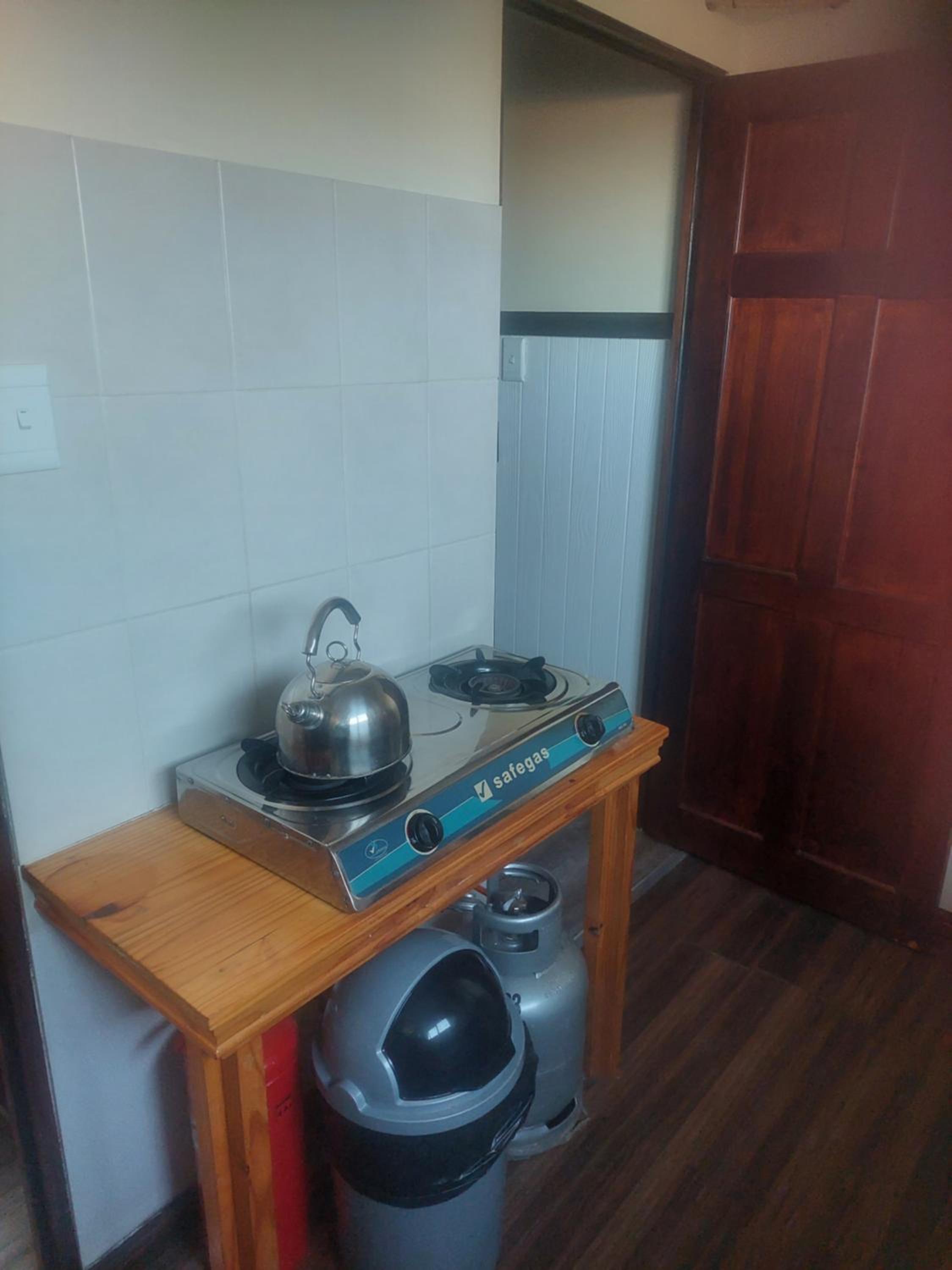 Two-Bedroom House - Photo 5