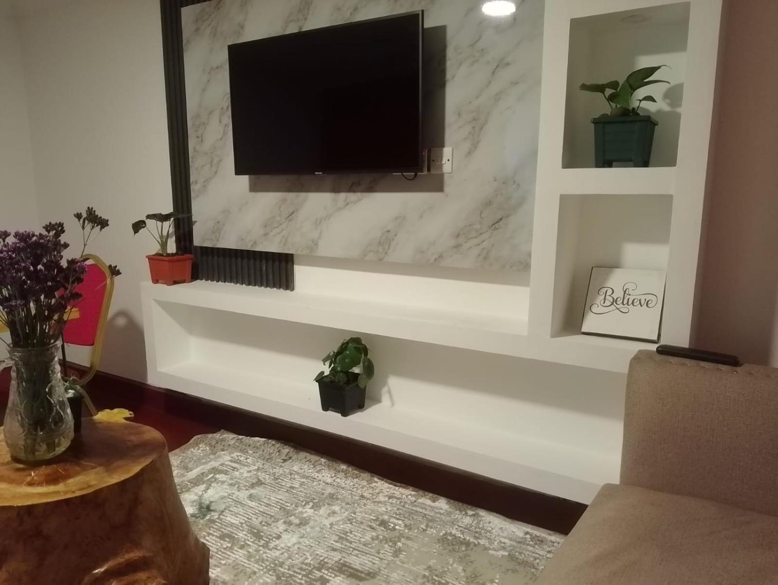 Family Room photo 3