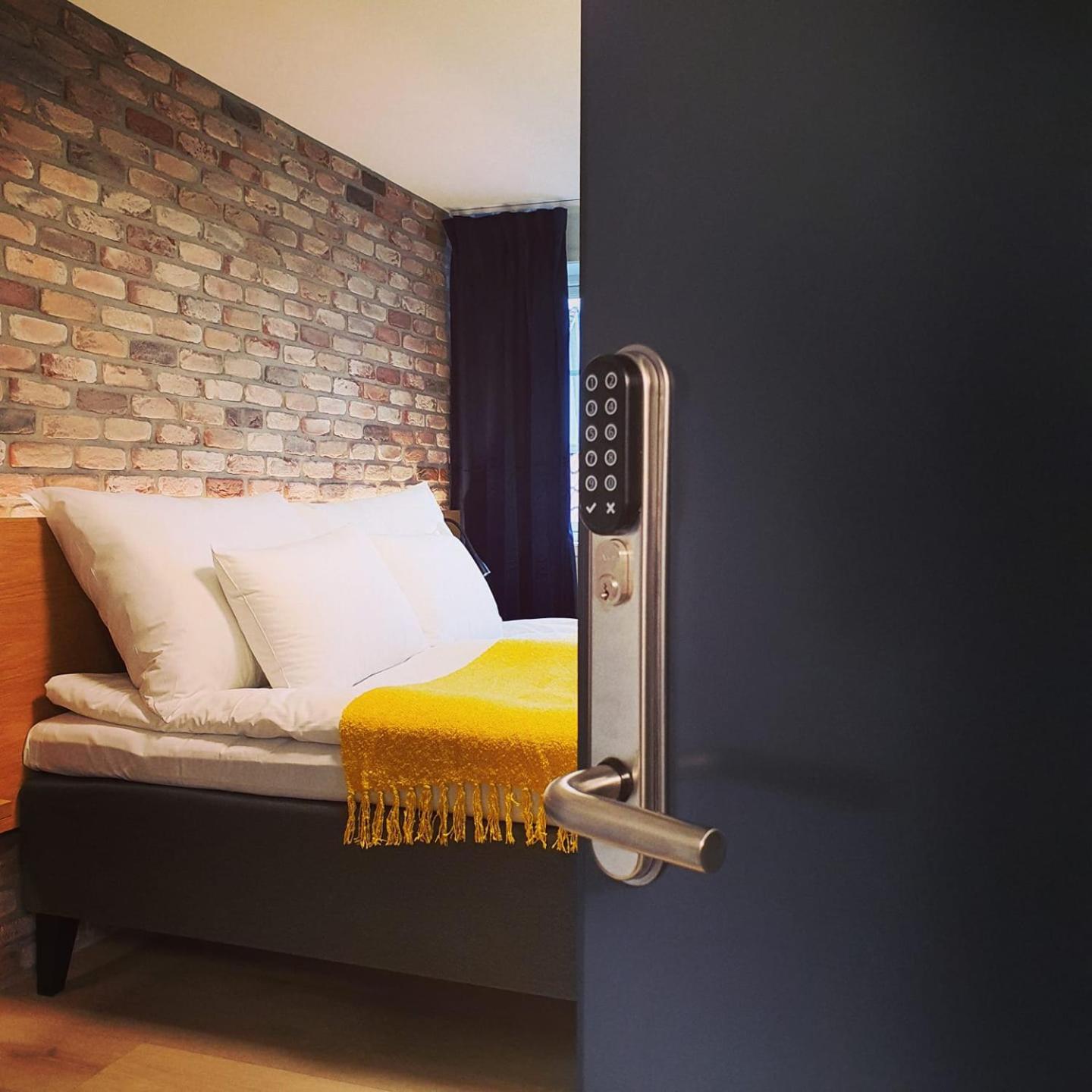 Standard Double Room - Photo 3