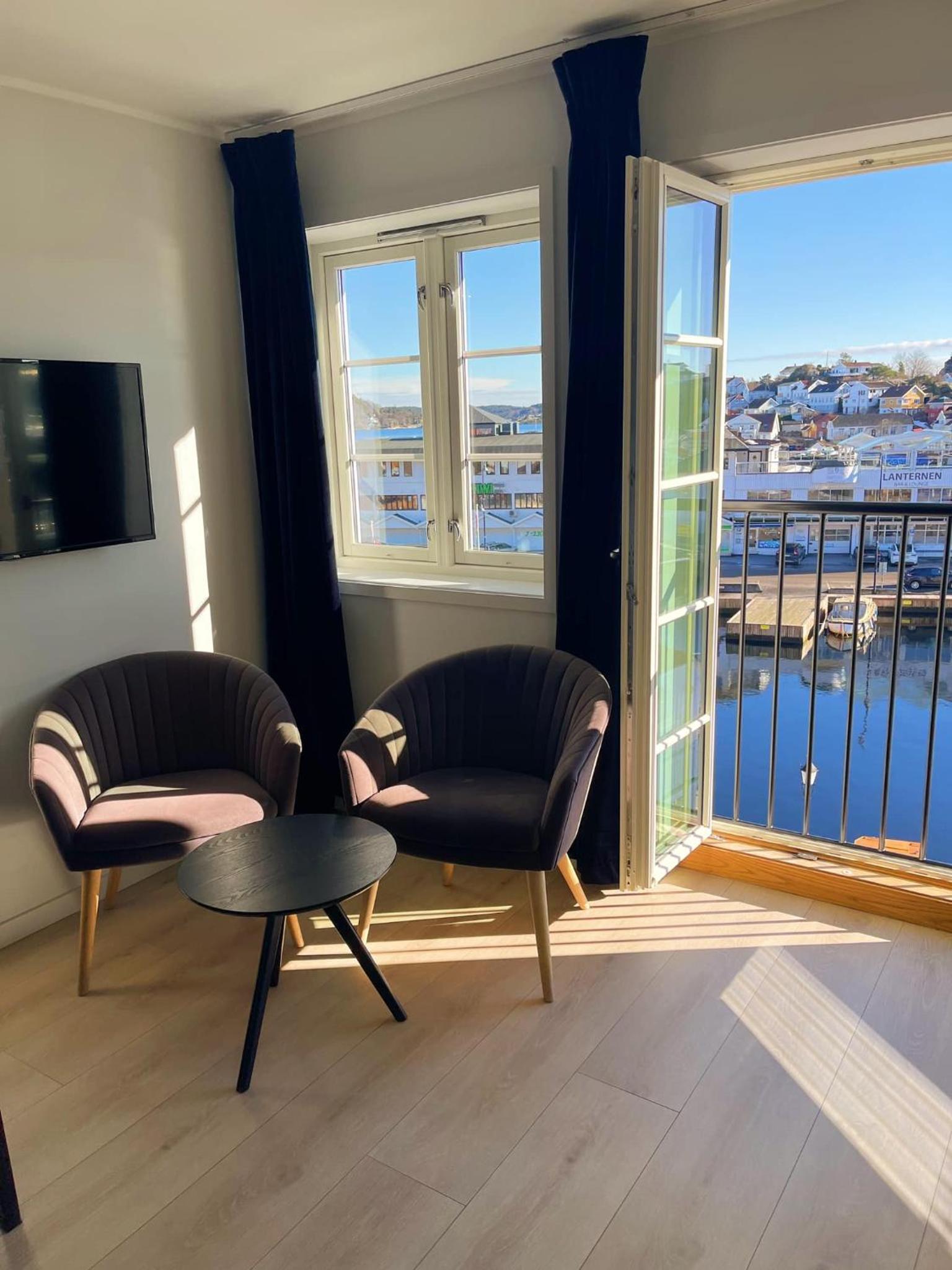 Deluxe Double Room with Sea View photo 2