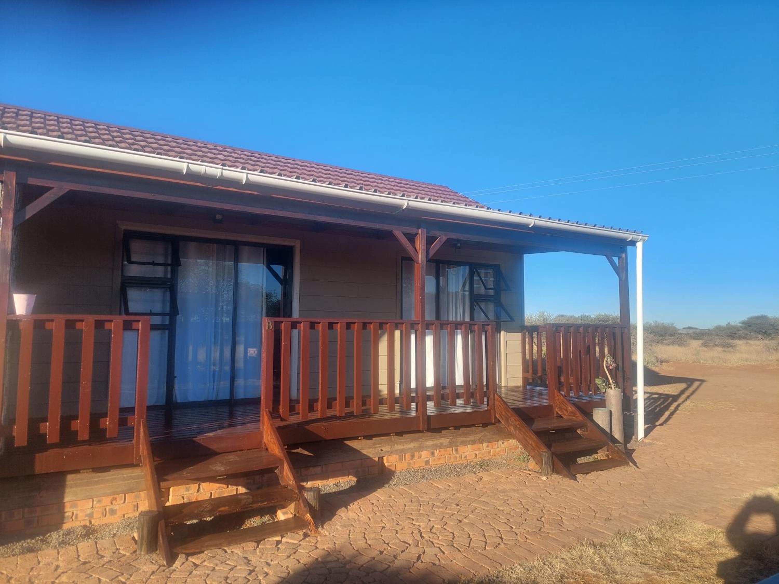 Two-Bedroom House - Photo 9