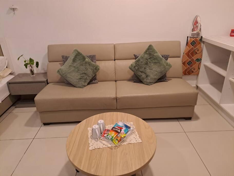 One-Bedroom Apartment photo 3