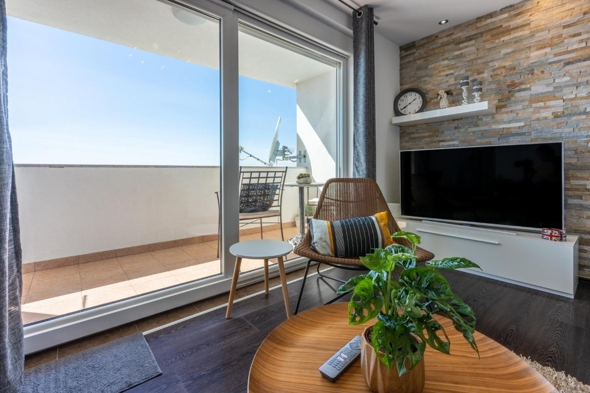 Apartment with Sea View