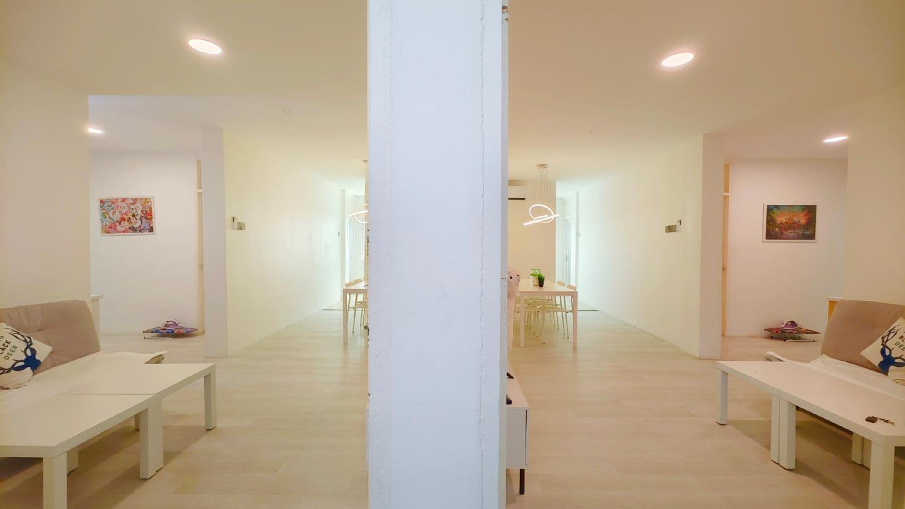 Two-Bedroom Apartment with Balcony photo 3