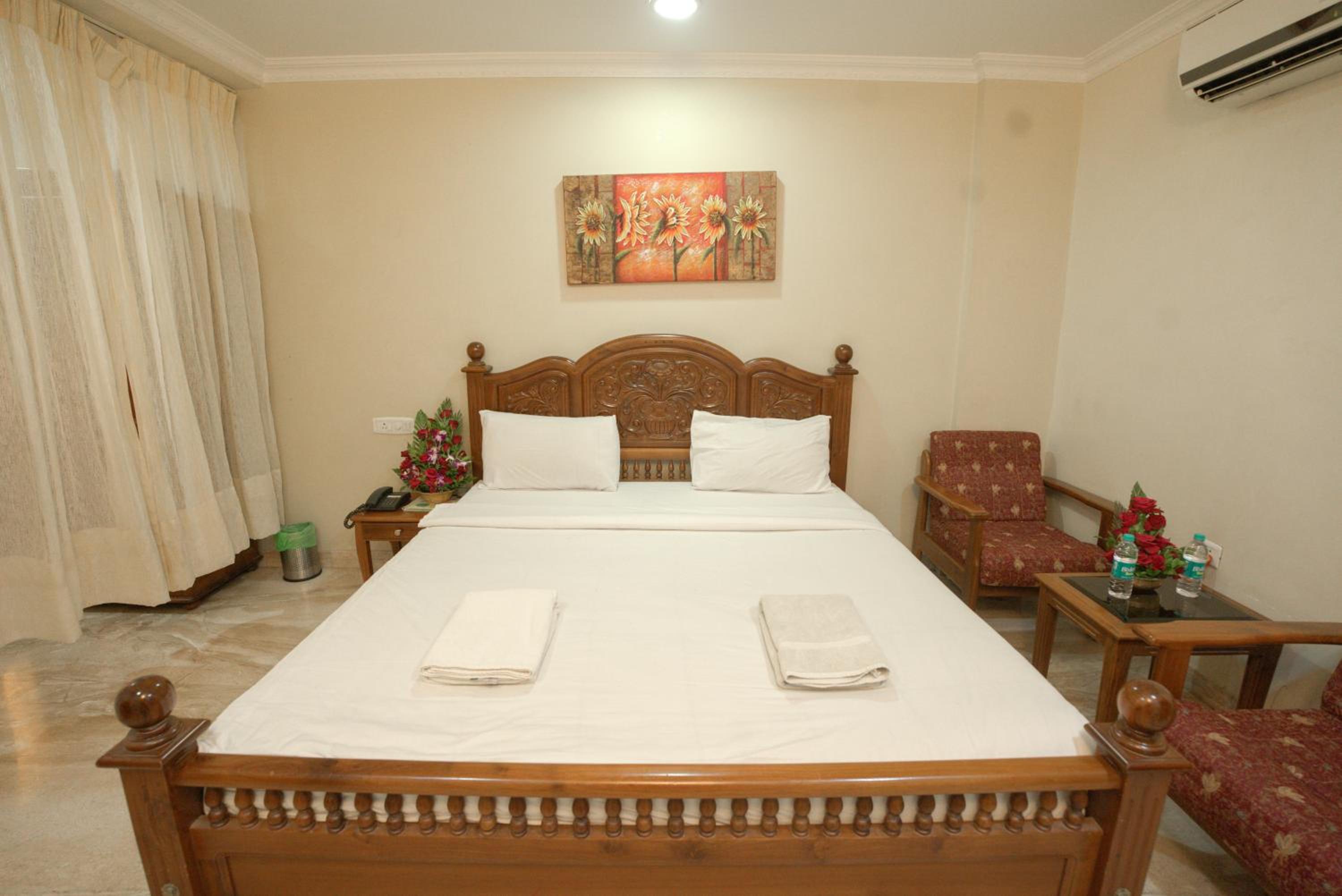 Deluxe Room - Photo 7
