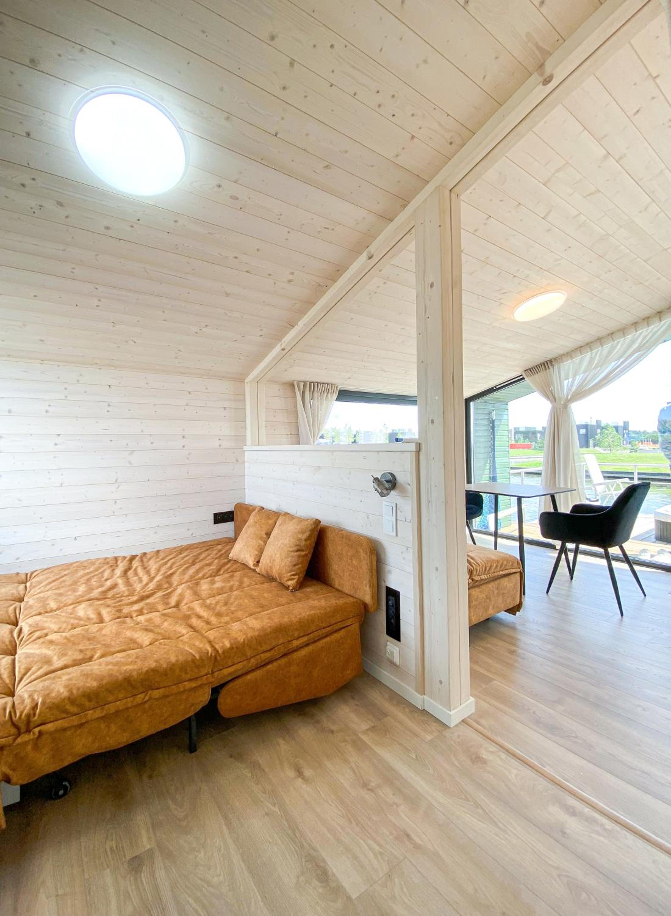 Mobile Home photo 1