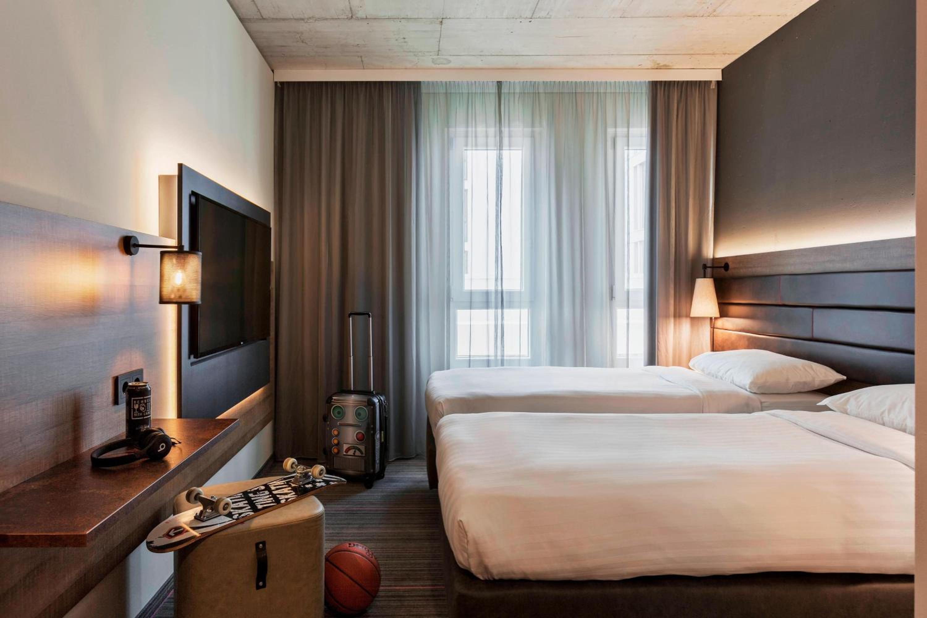 Moxy Sleeper Twin Bed