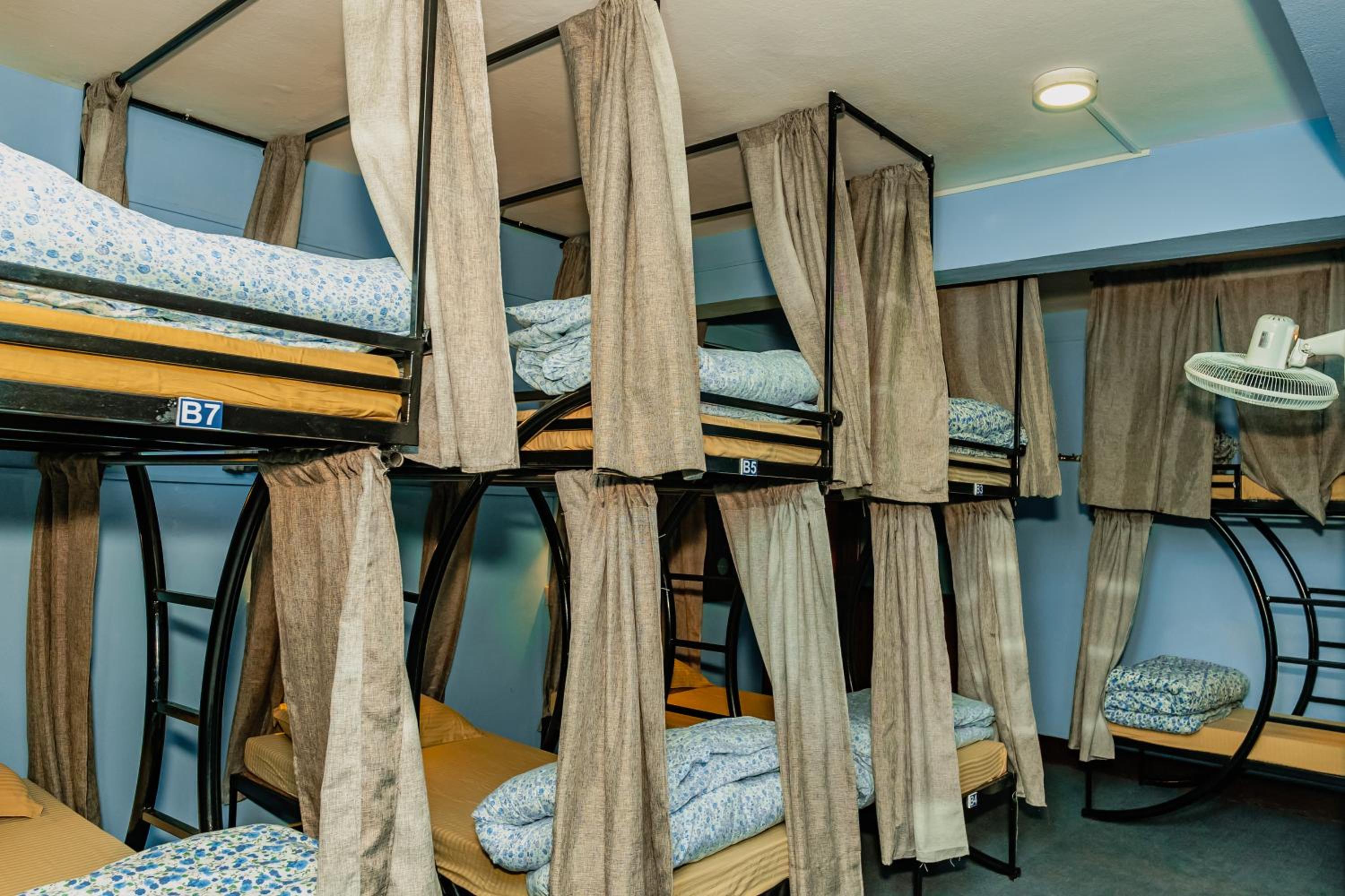 Bed in 10-Bed Mixed Dormitory Room photo 3